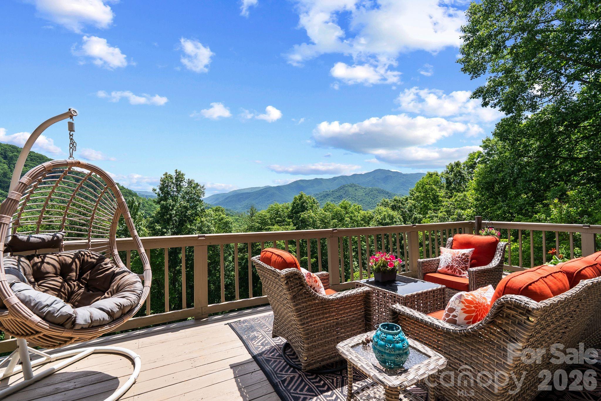 60 Little Creek Drive — Canton