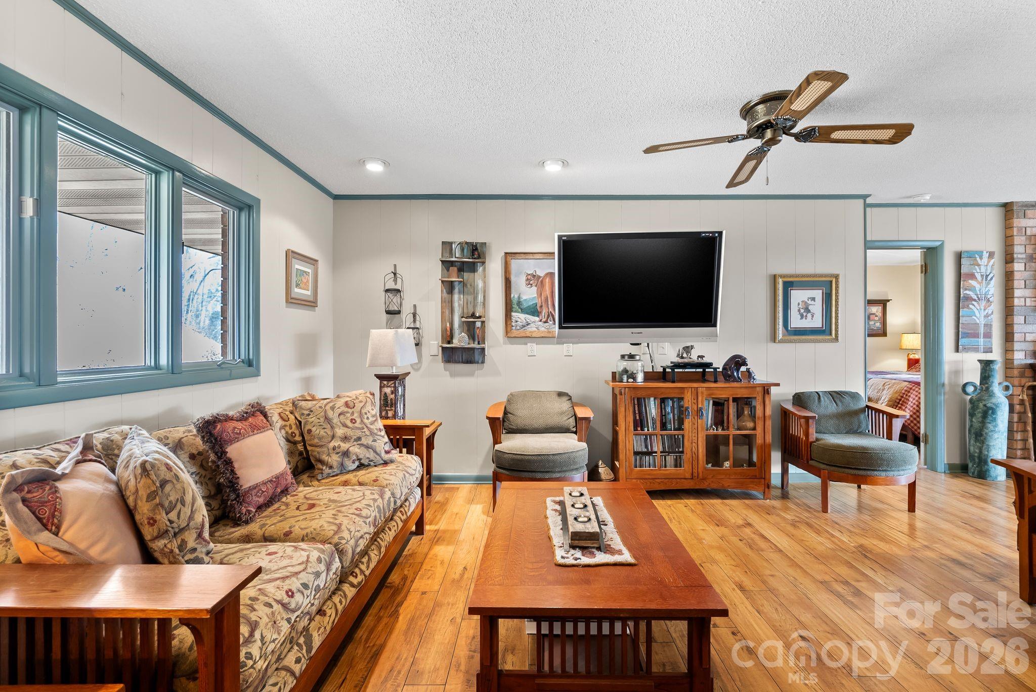 60 Little Creek Drive — Canton