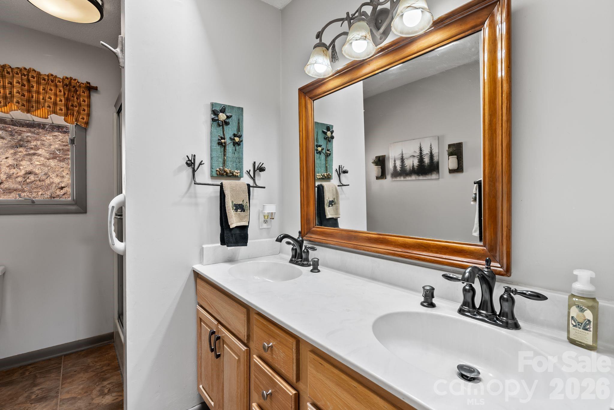 60 Little Creek Drive — Canton