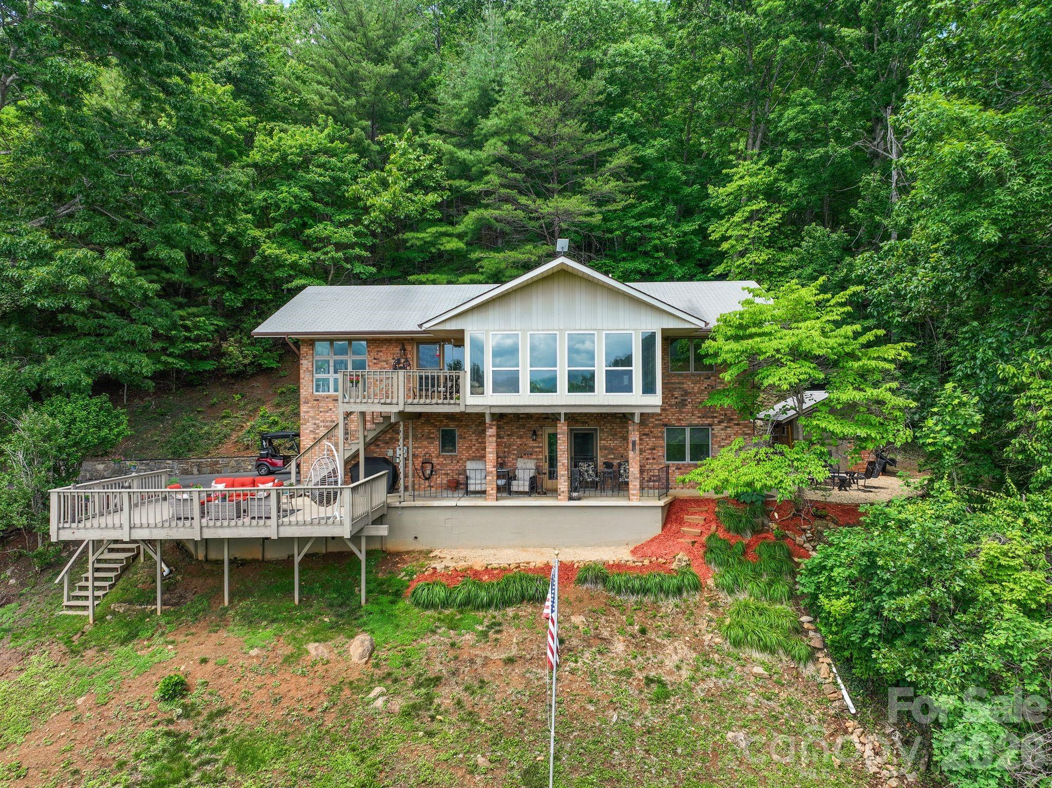 60 Little Creek Drive — Canton