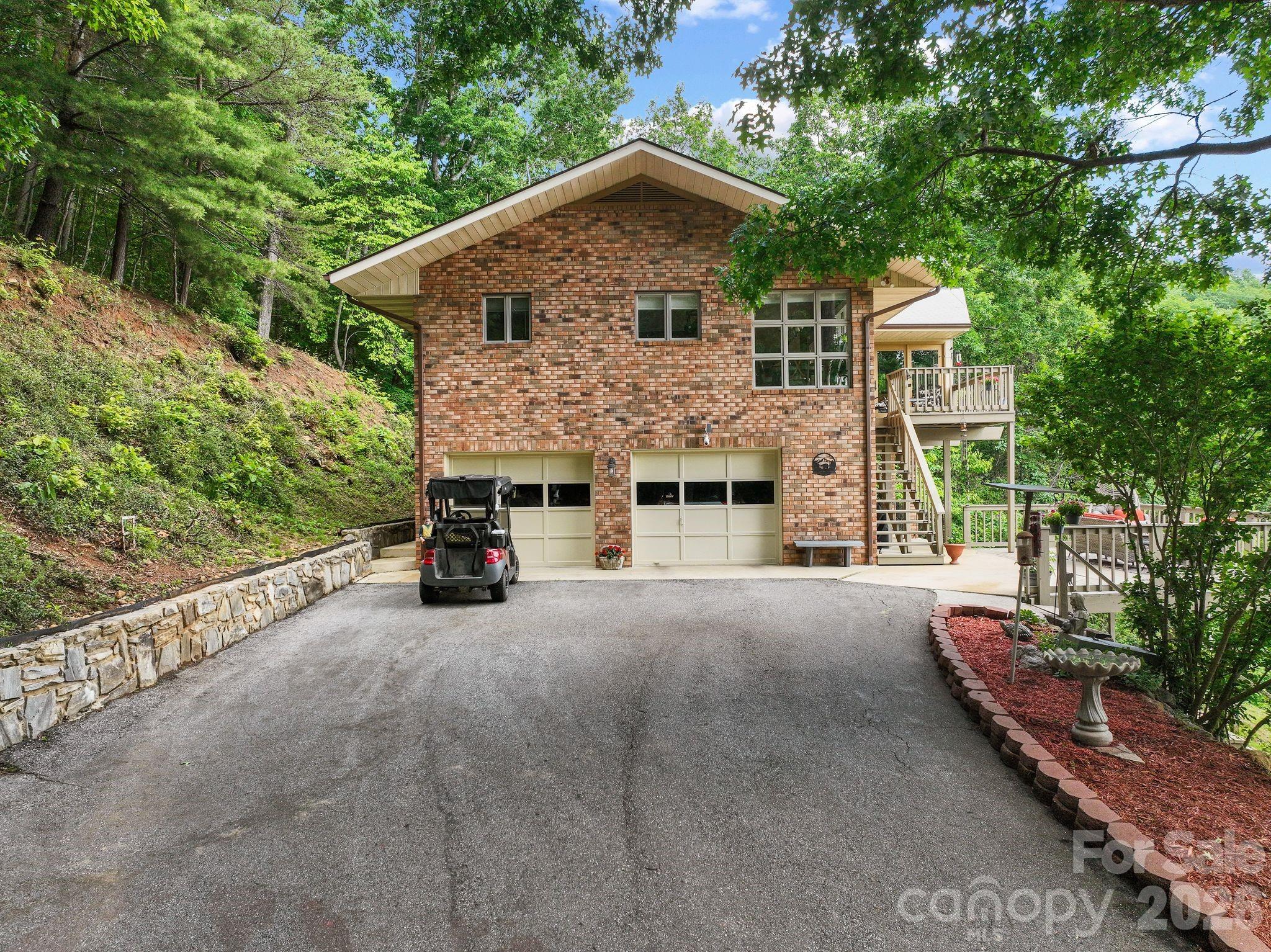 60 Little Creek Drive — Canton