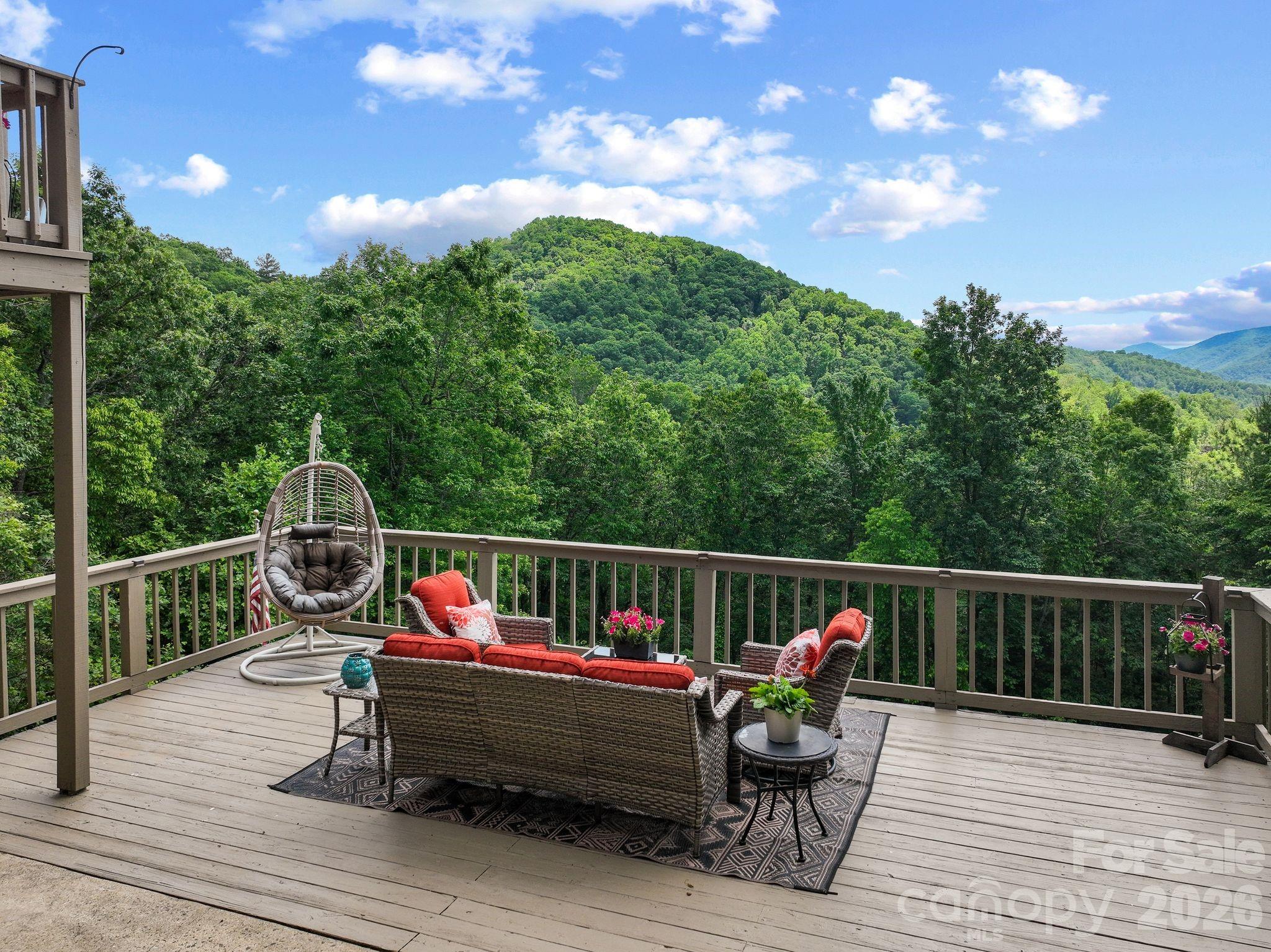 60 Little Creek Drive — Canton