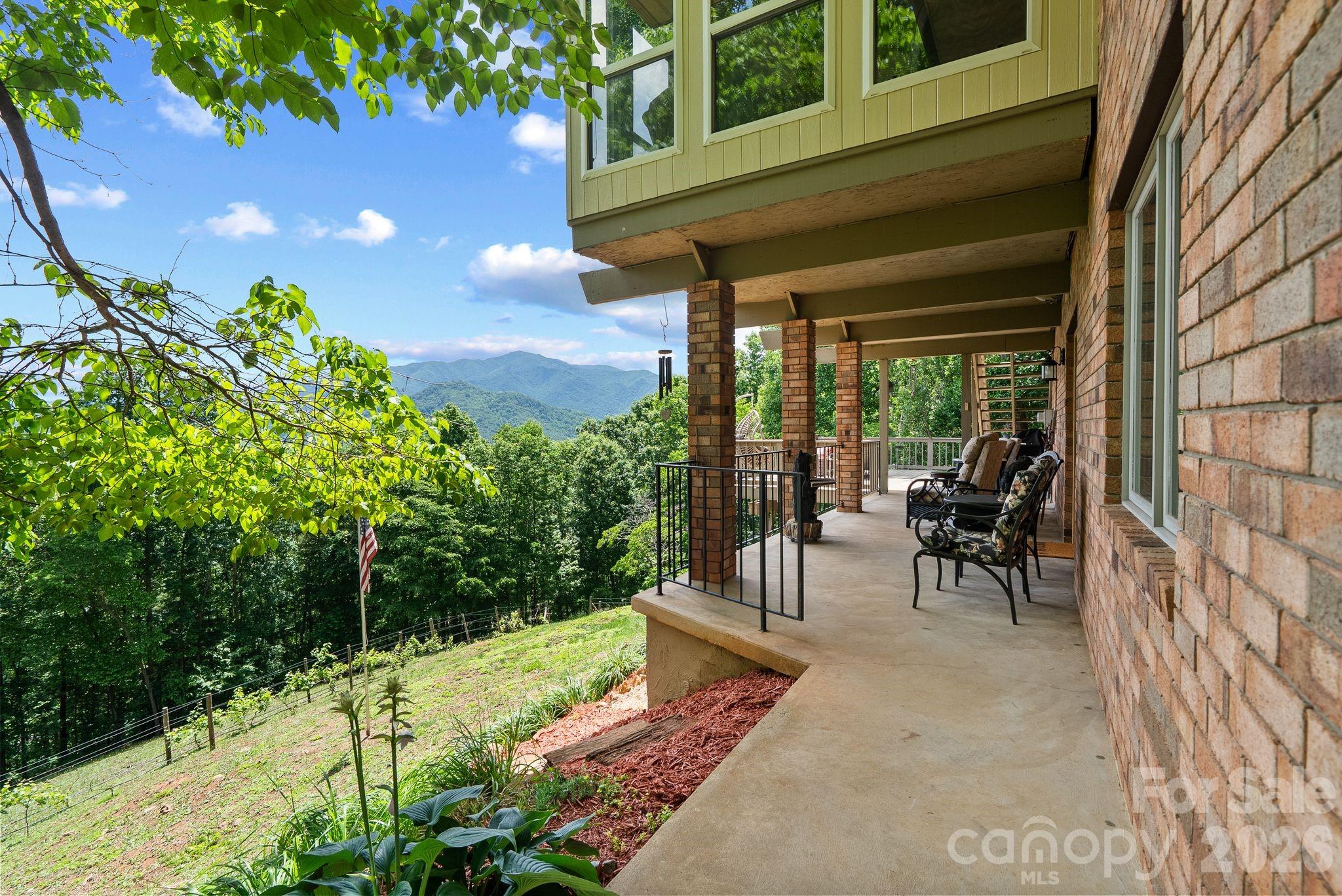 60 Little Creek Drive — Canton