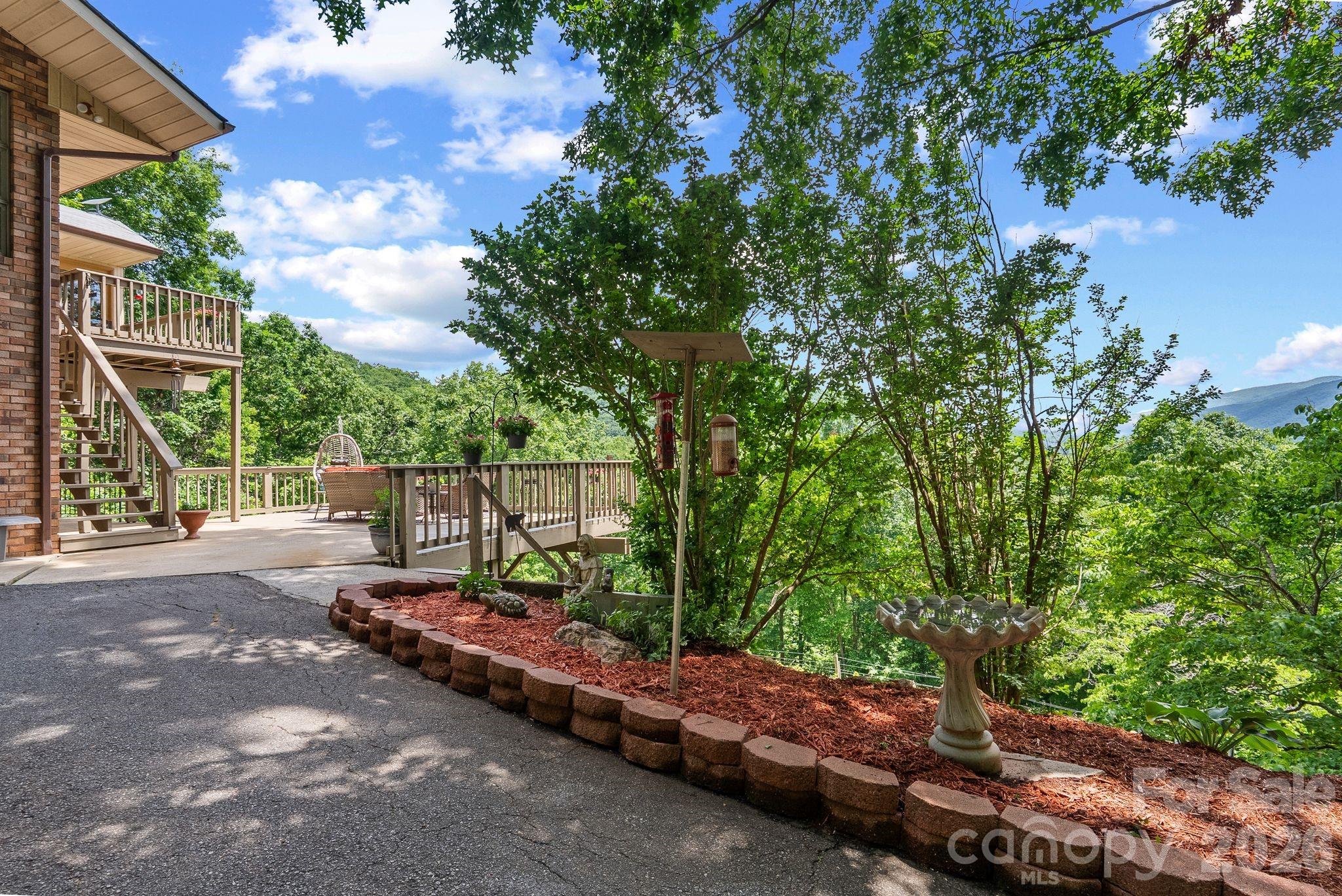 60 Little Creek Drive — Canton