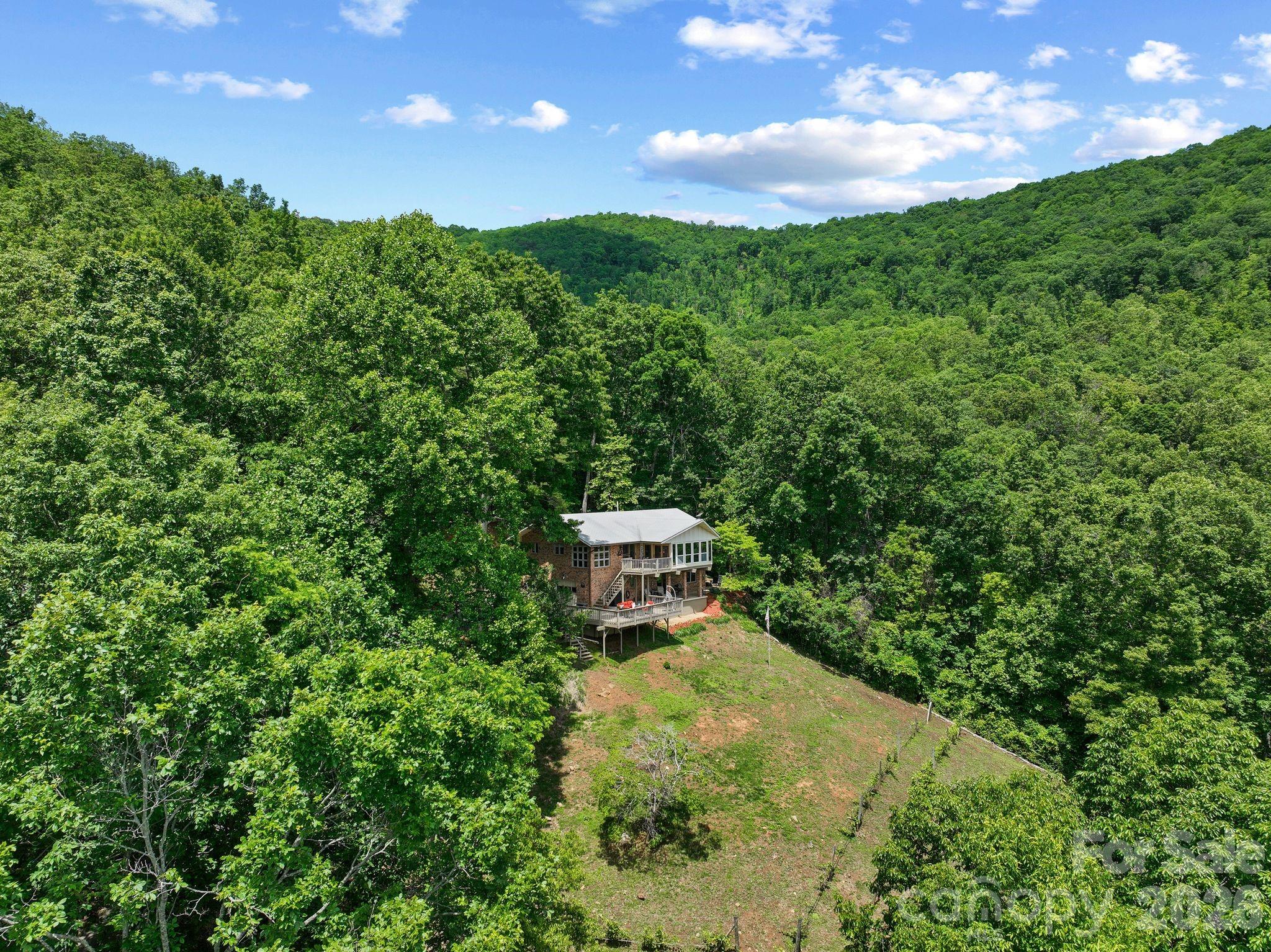 60 Little Creek Drive — Canton