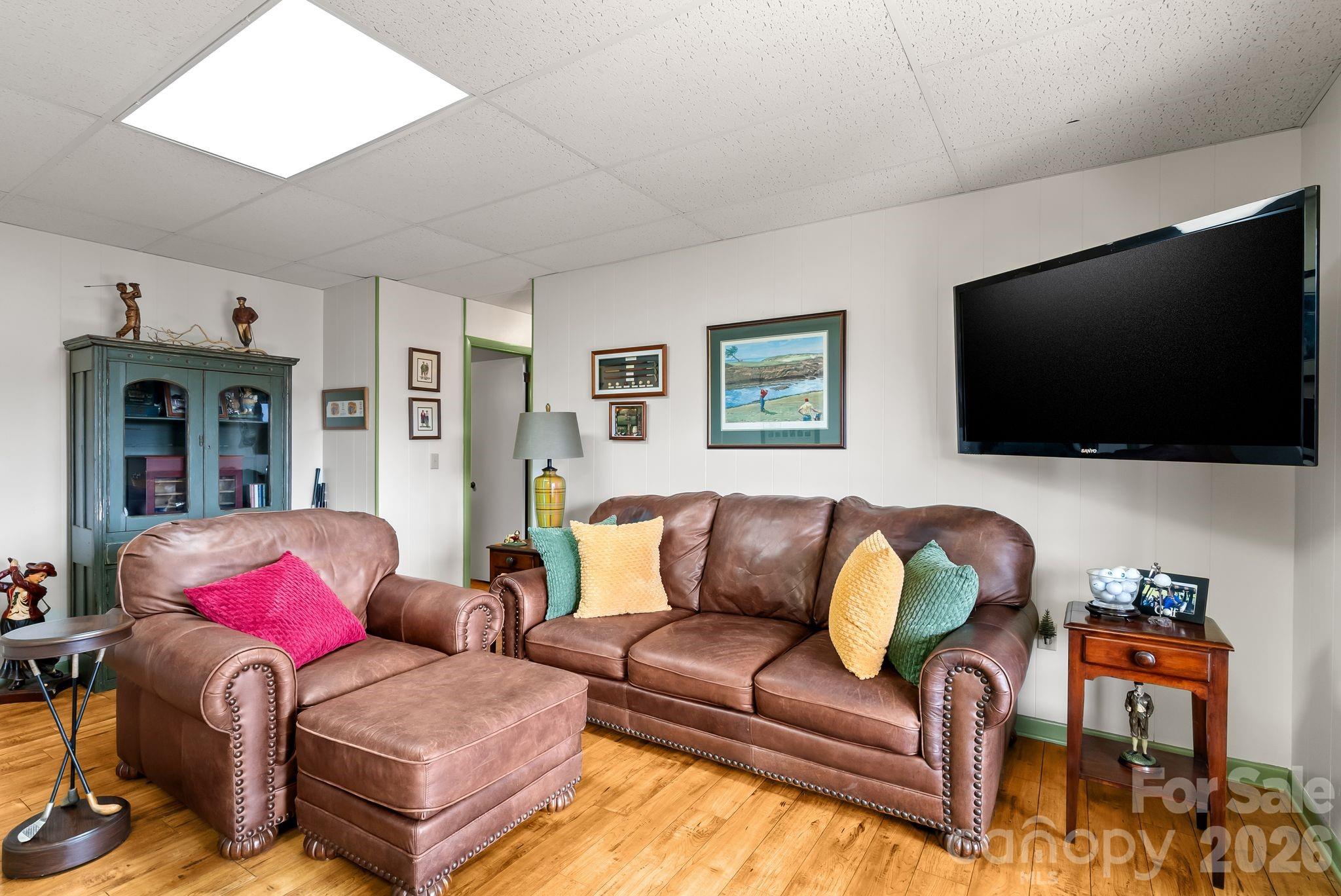60 Little Creek Drive — Canton
