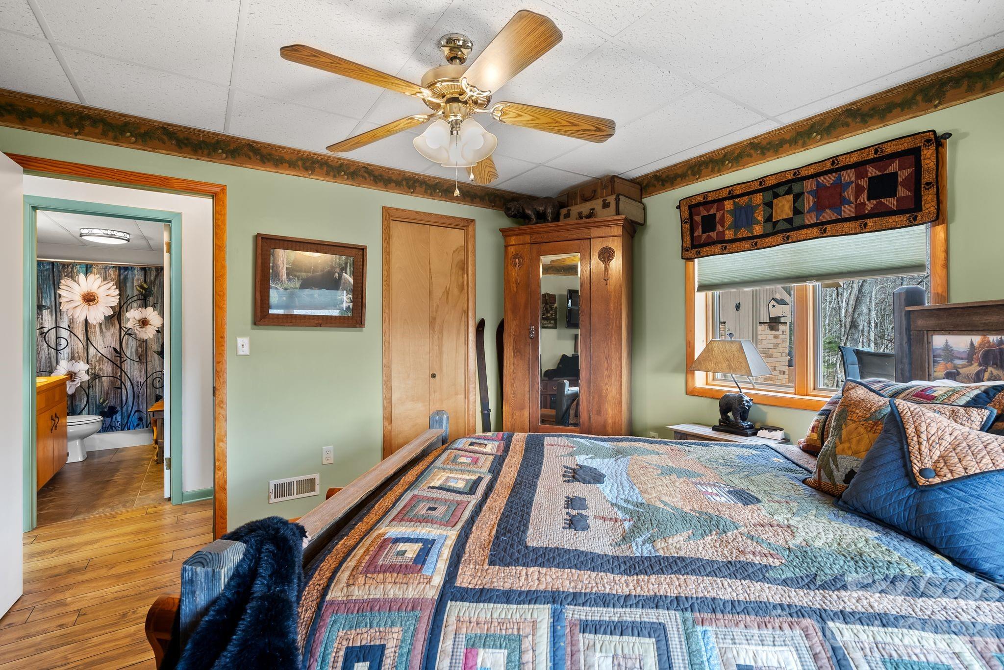 60 Little Creek Drive — Canton