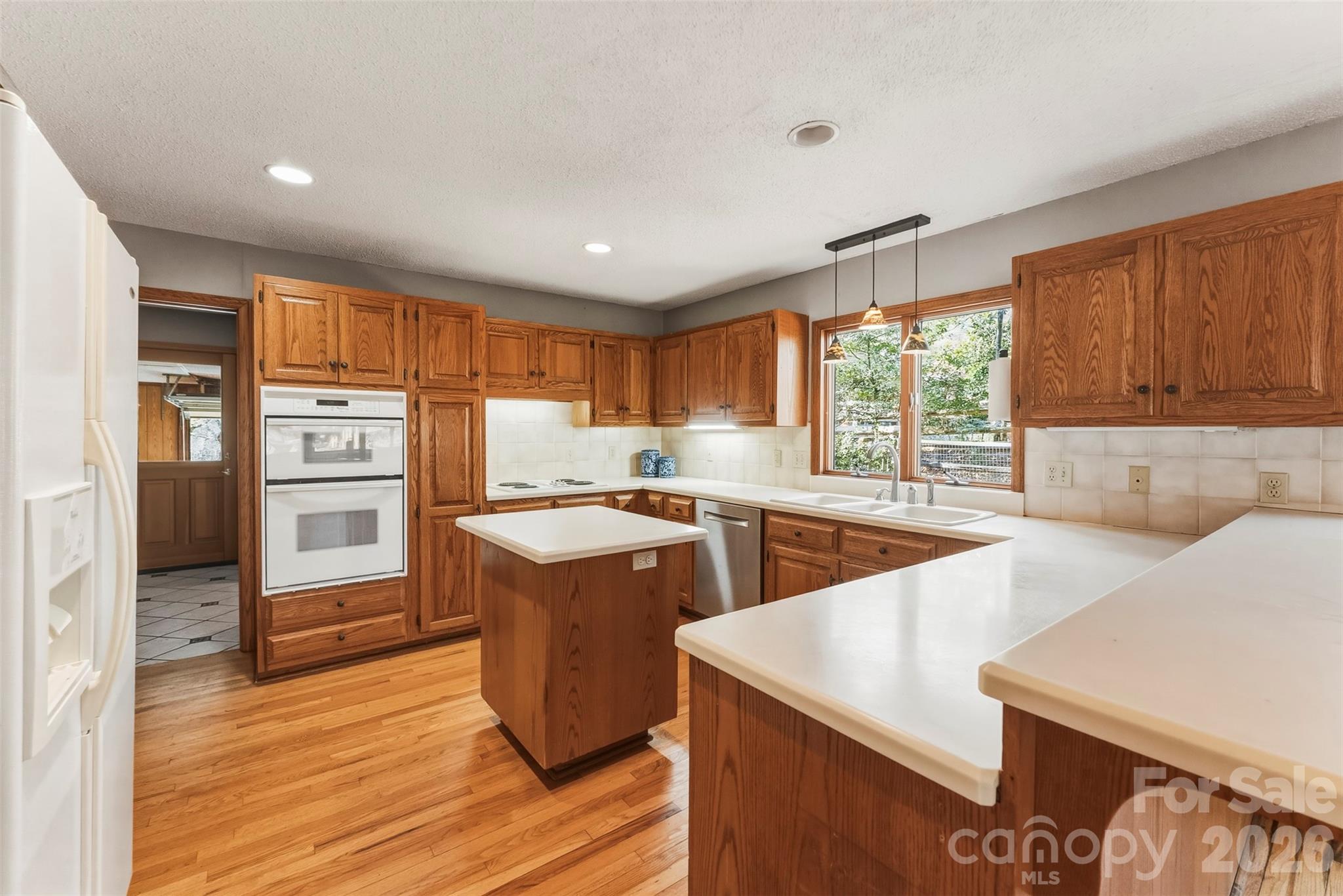 10 Thornwood Court — Clover