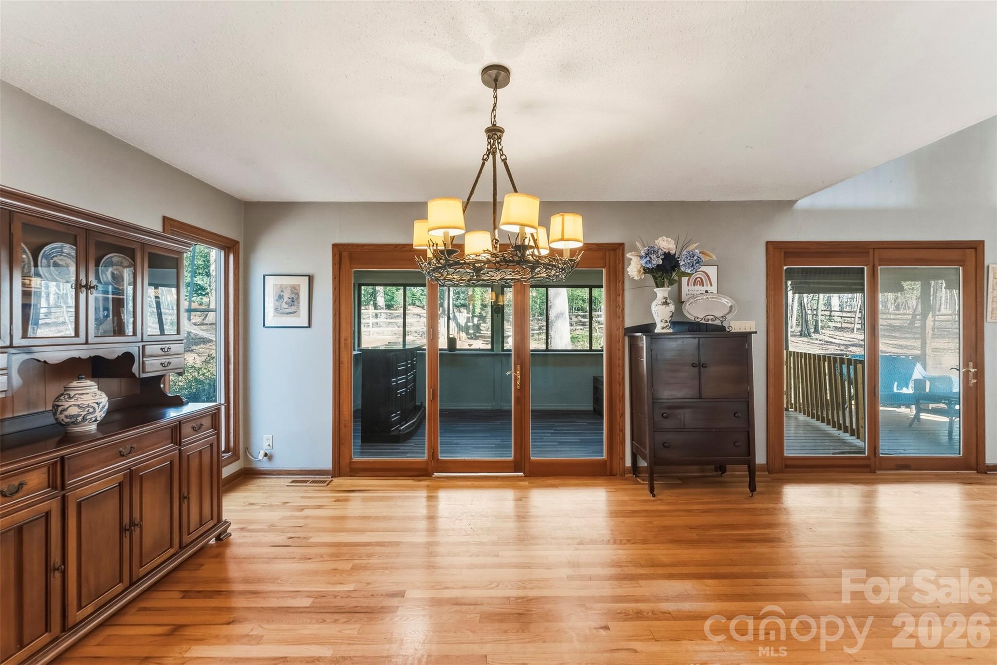 10 Thornwood Court — Clover