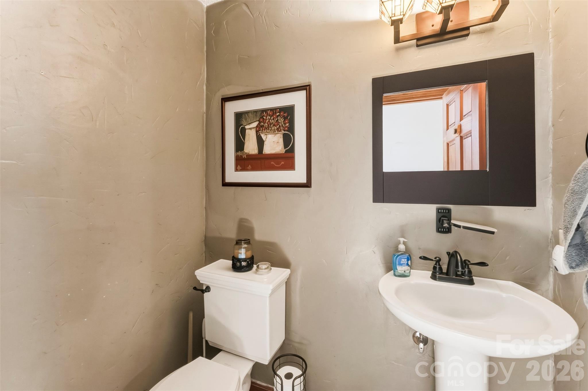 10 Thornwood Court — Clover