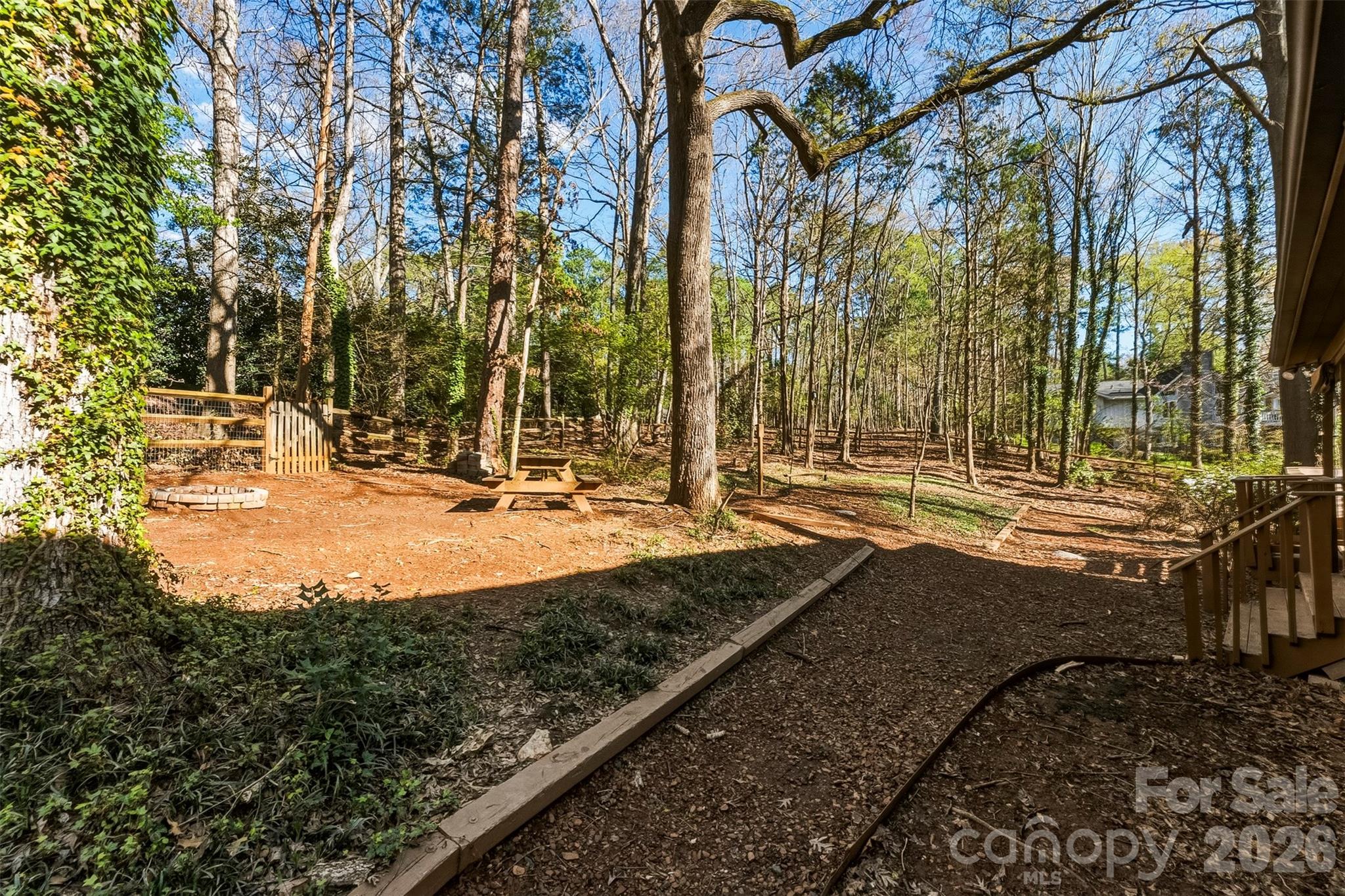 10 Thornwood Court — Clover