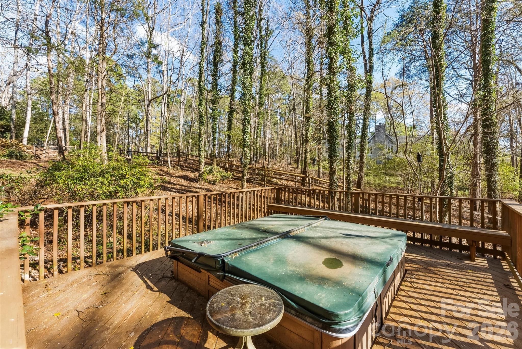 10 Thornwood Court — Clover