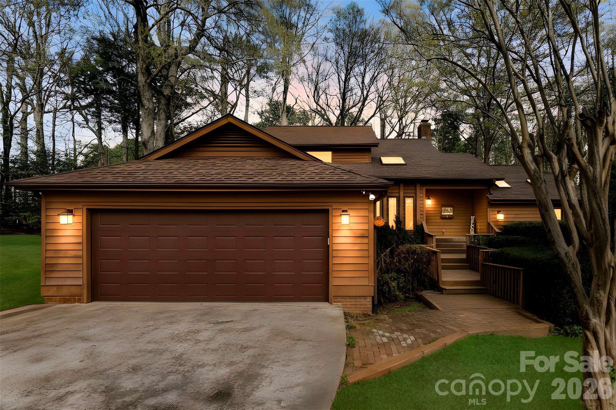 10 Thornwood Court — Clover