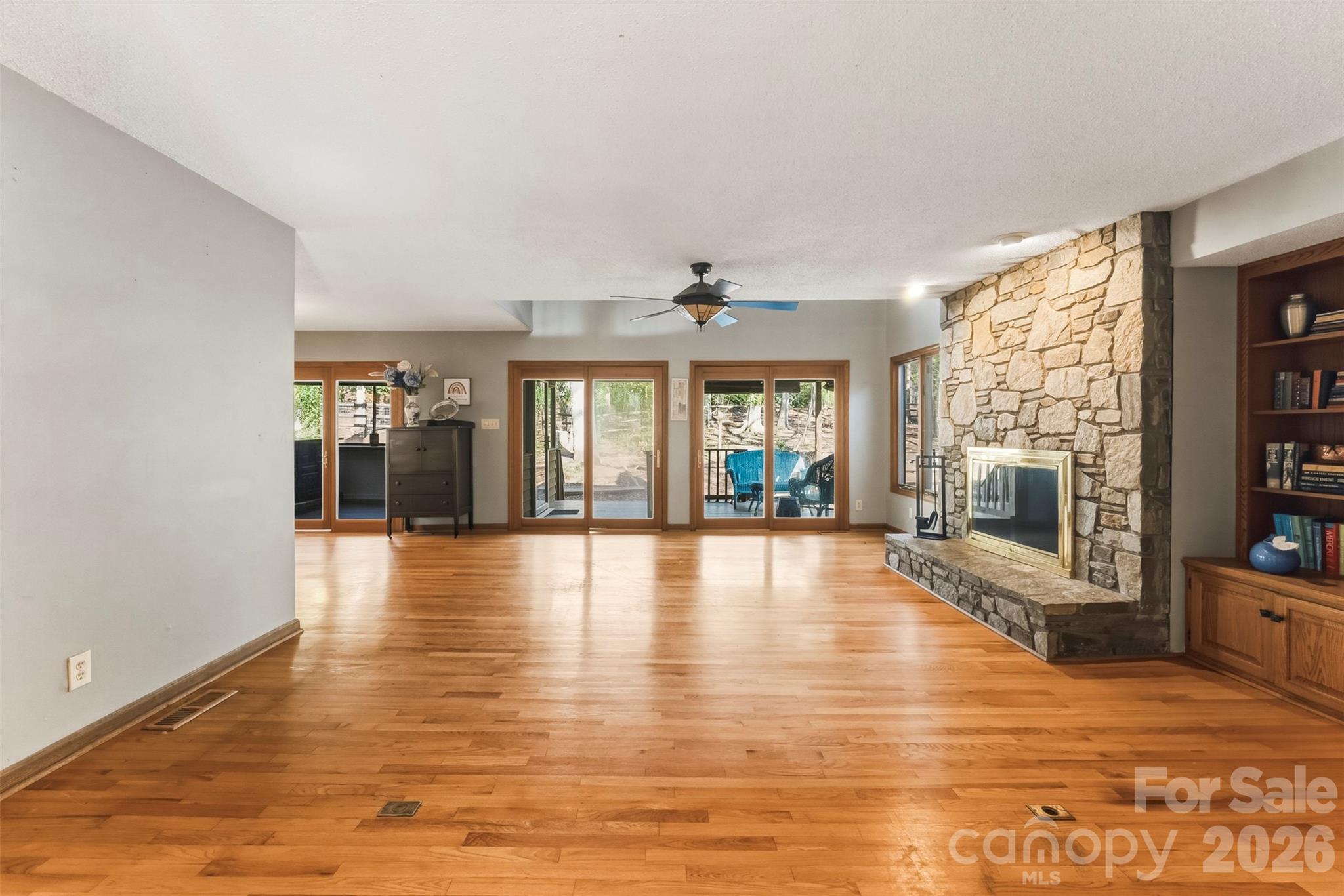 10 Thornwood Court — Clover