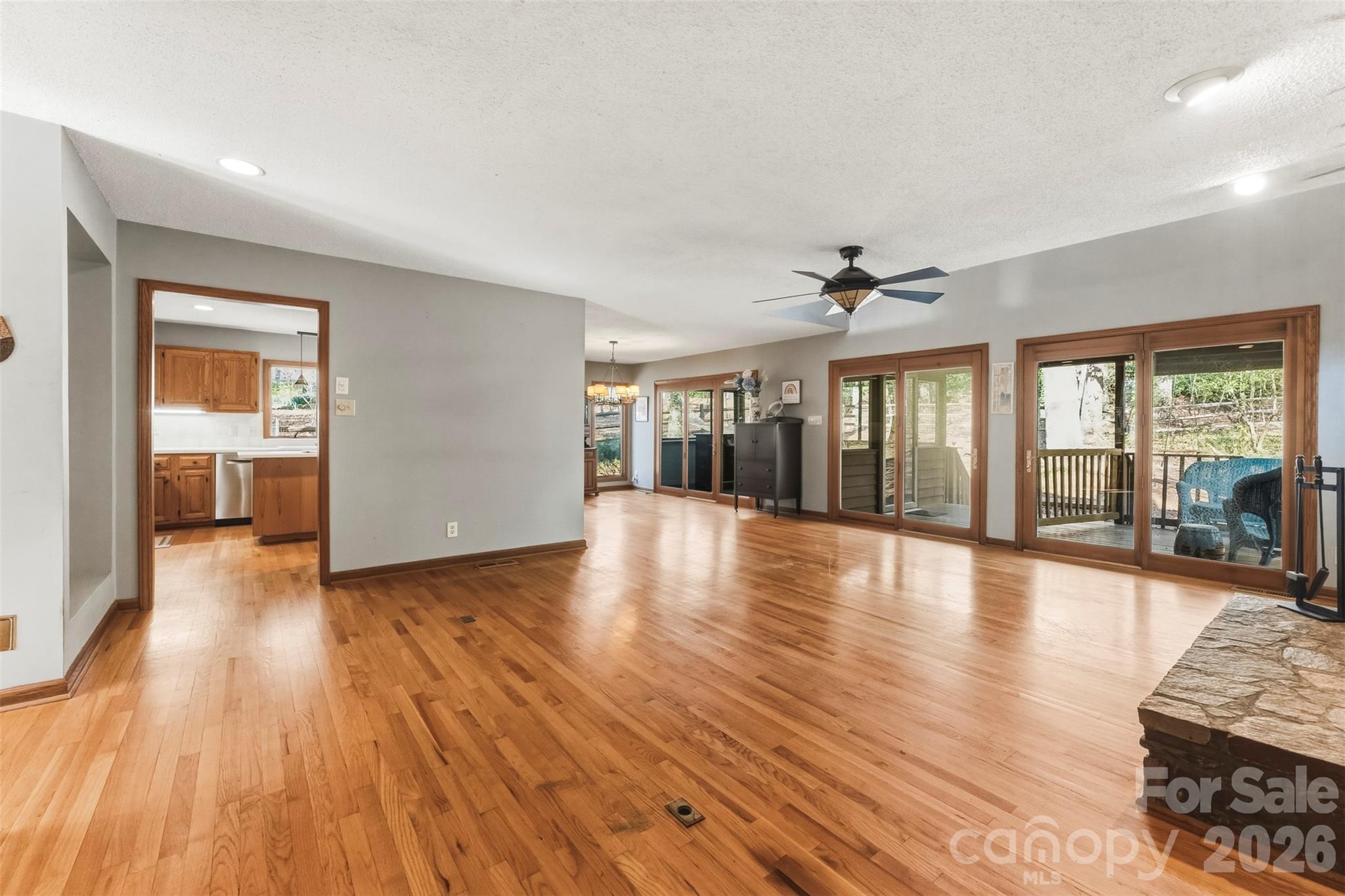 10 Thornwood Court — Clover