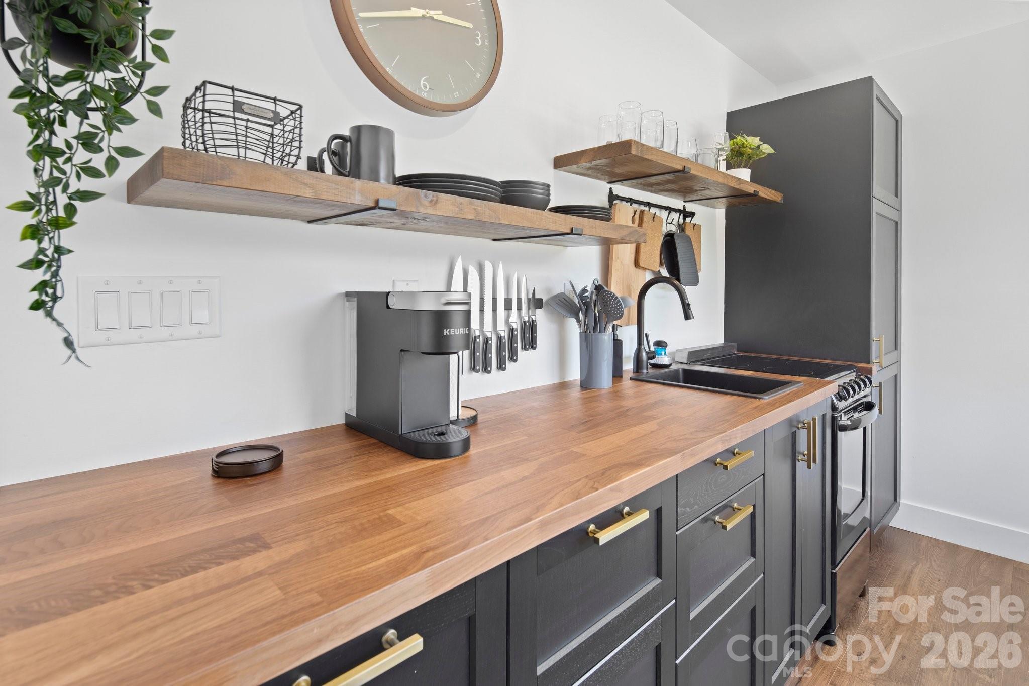 8 George Allen Ridge — Arden