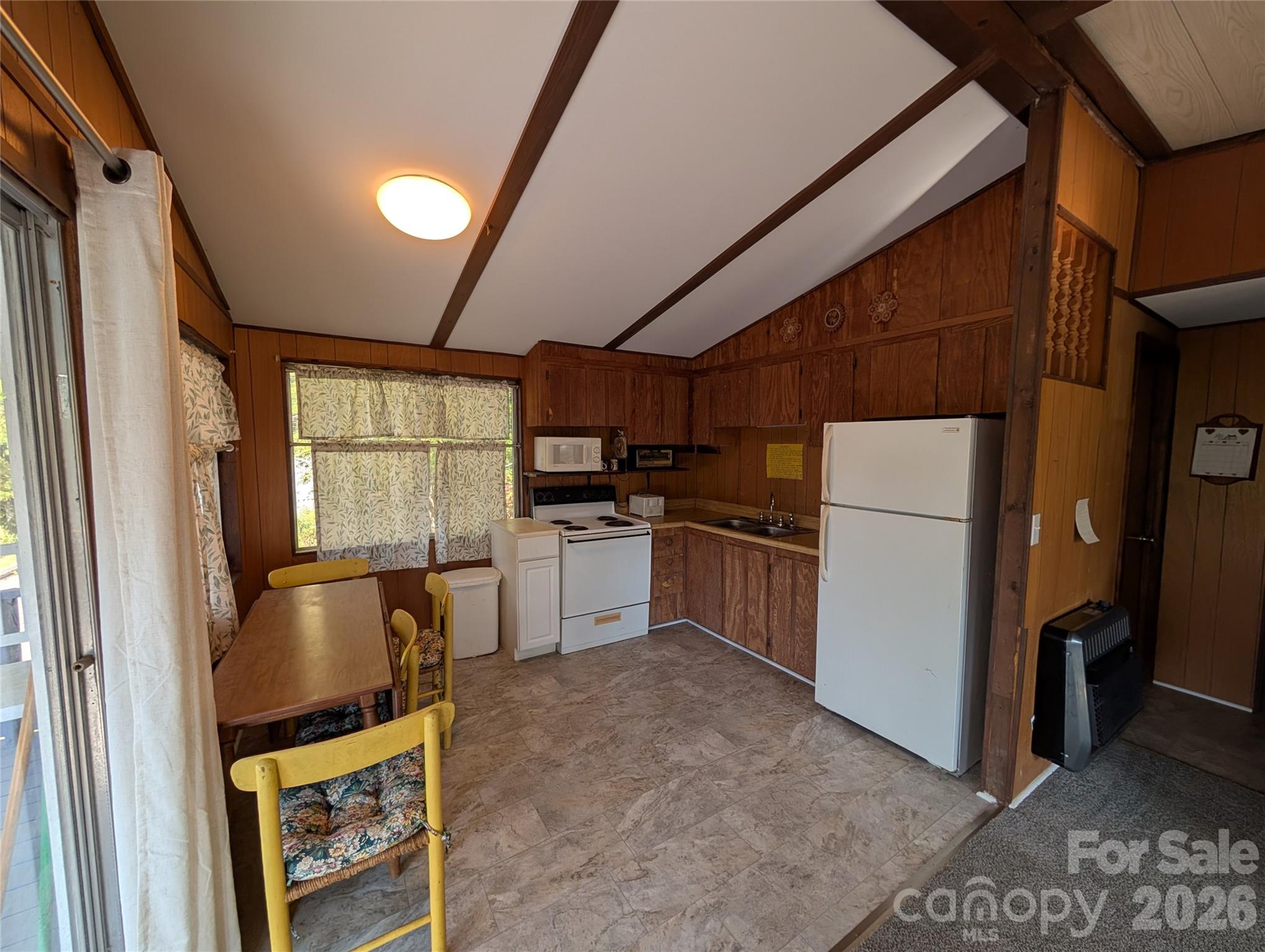 260 Oak Ridge Road — Hendersonville