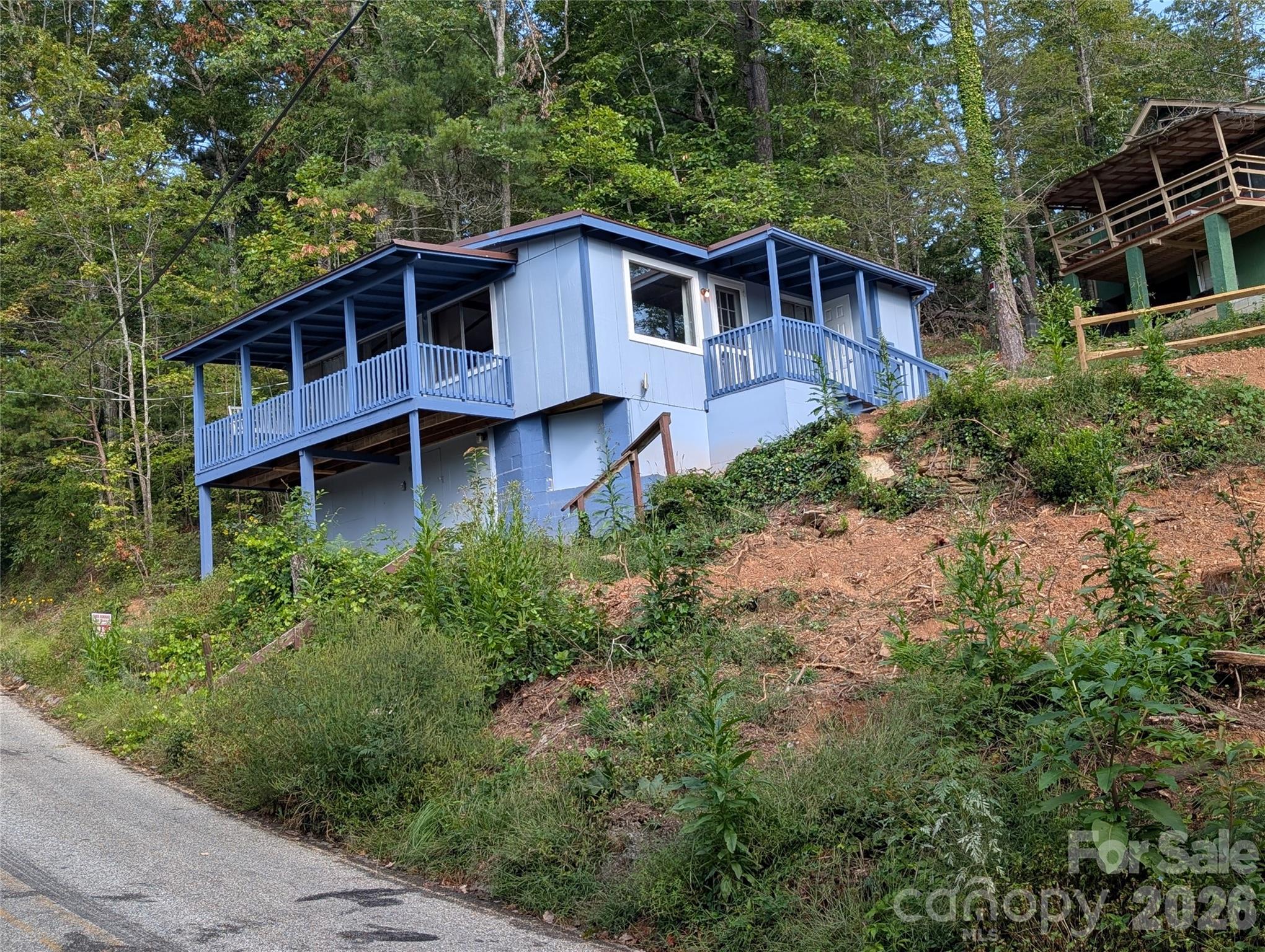 260 Oak Ridge Road — Hendersonville