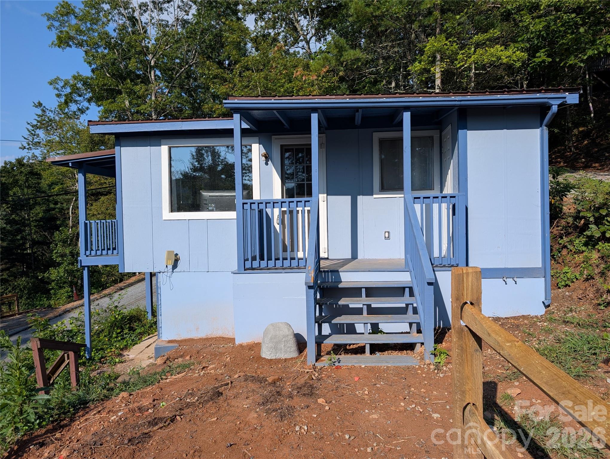 260 Oak Ridge Road — Hendersonville