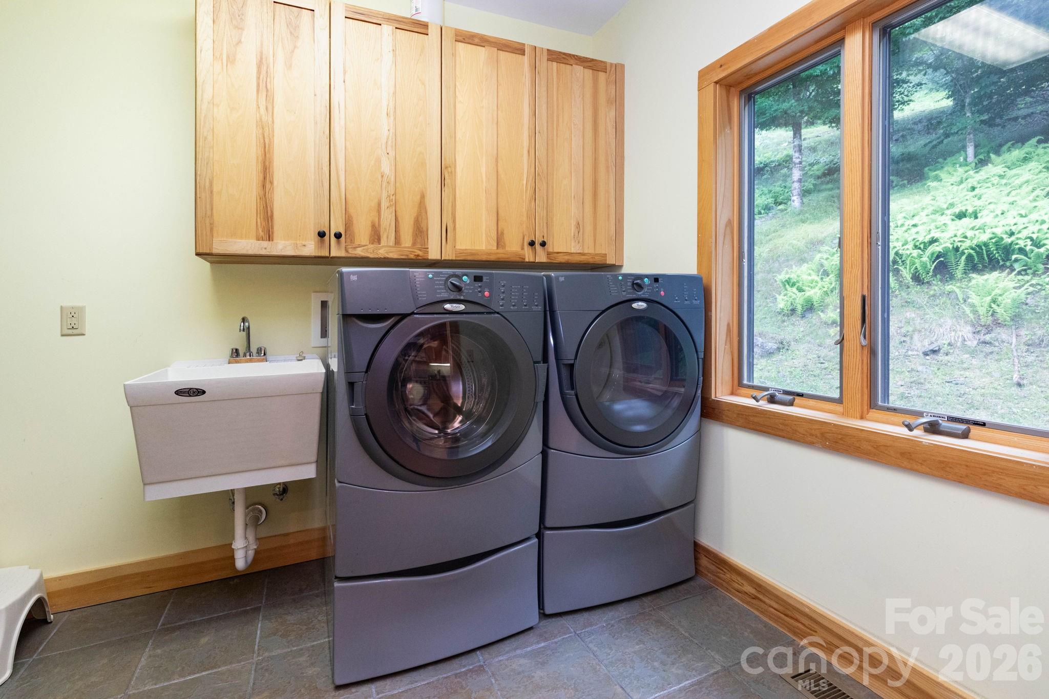 155 Mule Trail Drive — Bakersville
