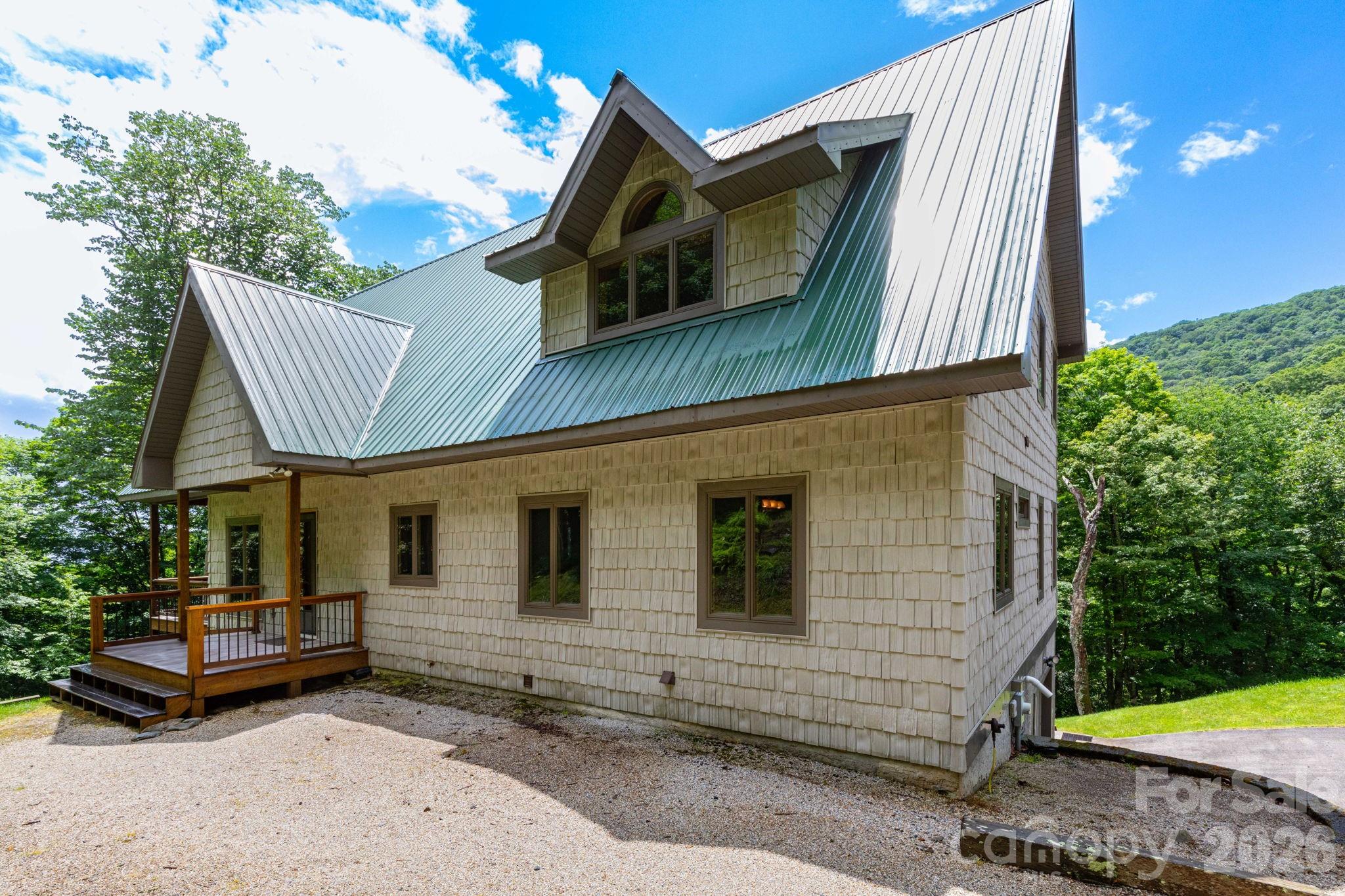 155 Mule Trail Drive — Bakersville