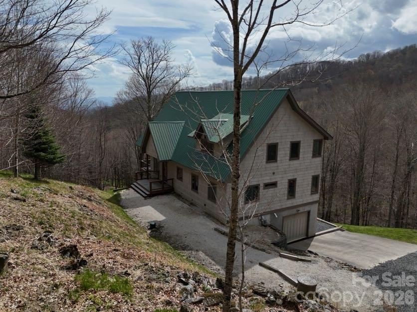 155 Mule Trail Drive — Bakersville