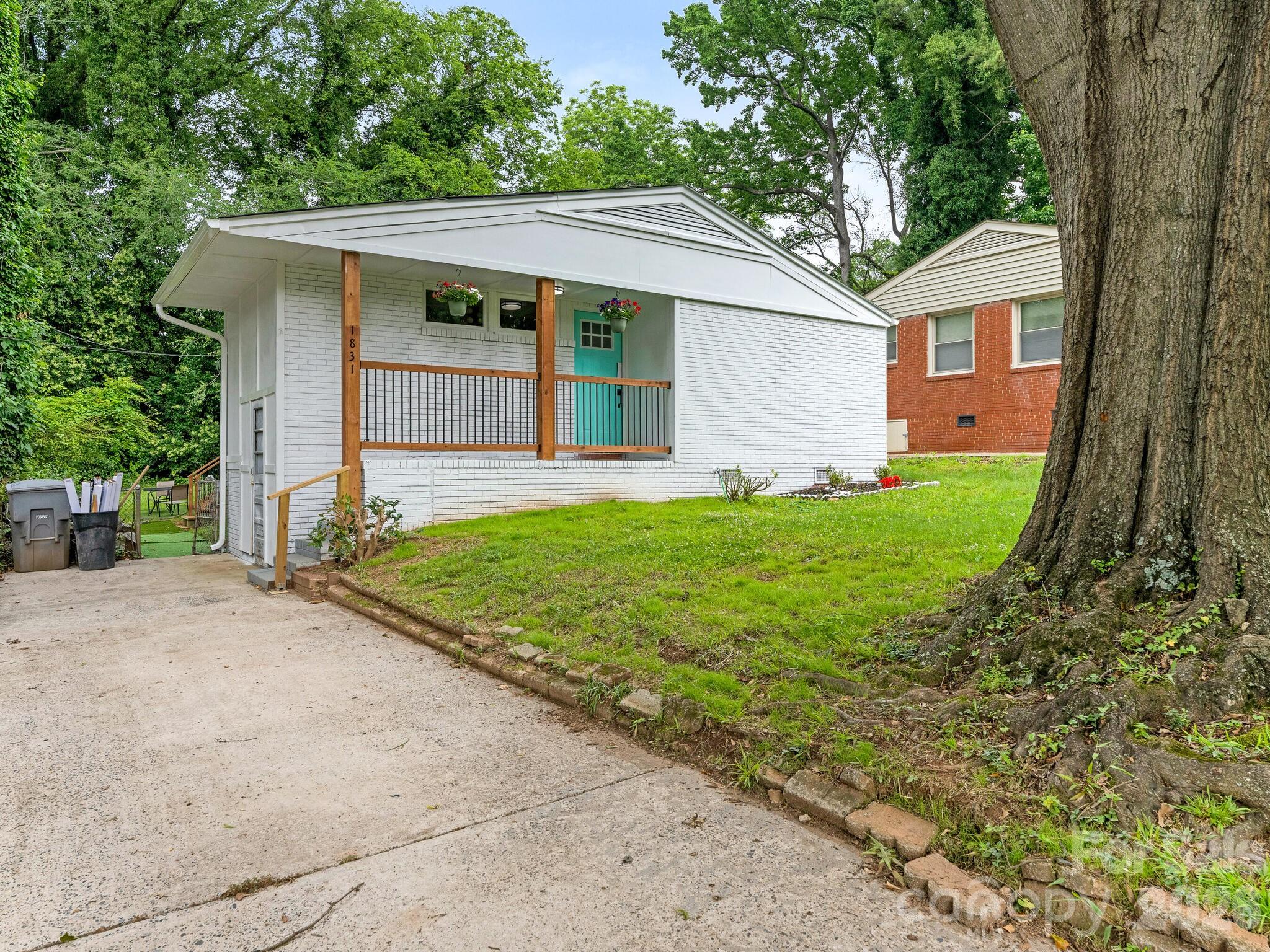 1831 Erie Street — Charlotte
