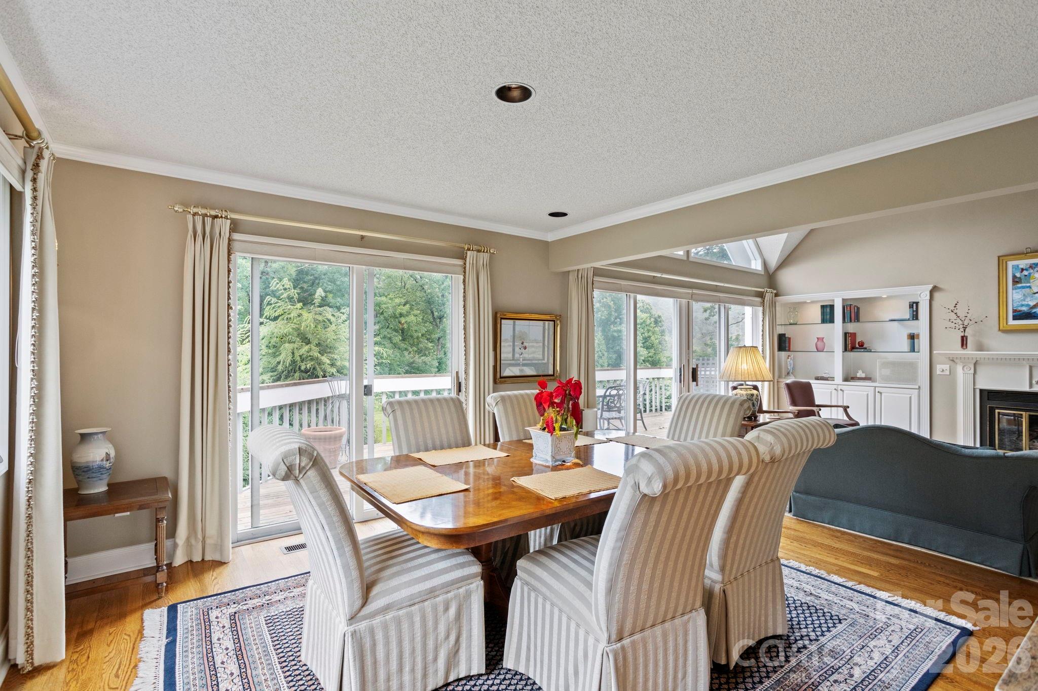 104 Overlook Drive — Flat Rock