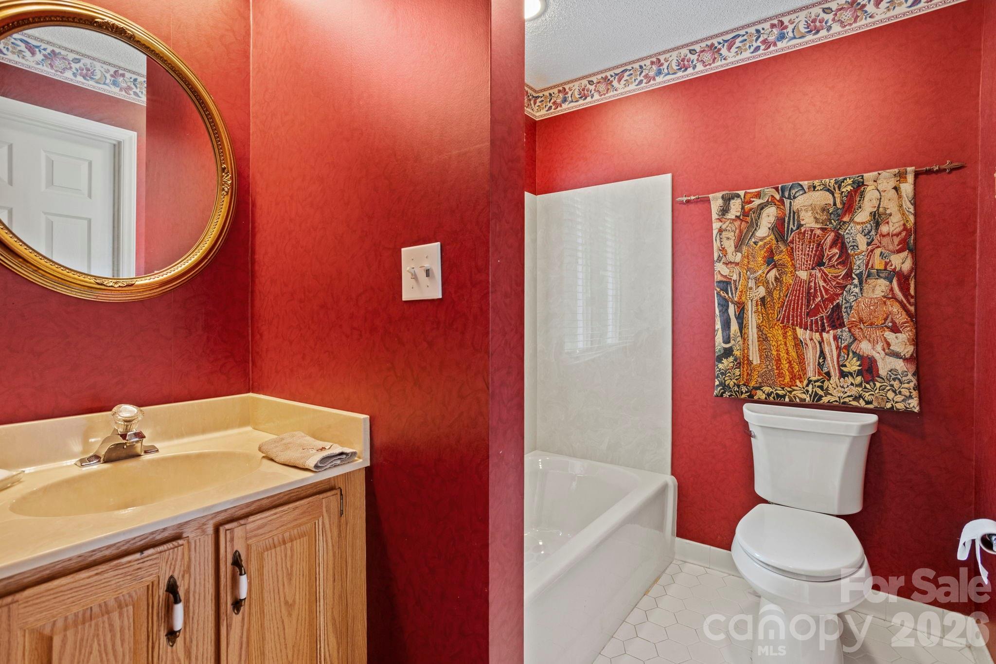 104 Overlook Drive — Flat Rock