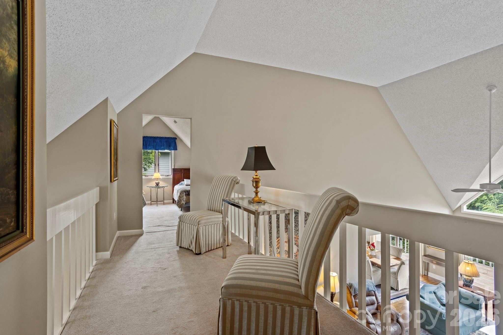 104 Overlook Drive — Flat Rock