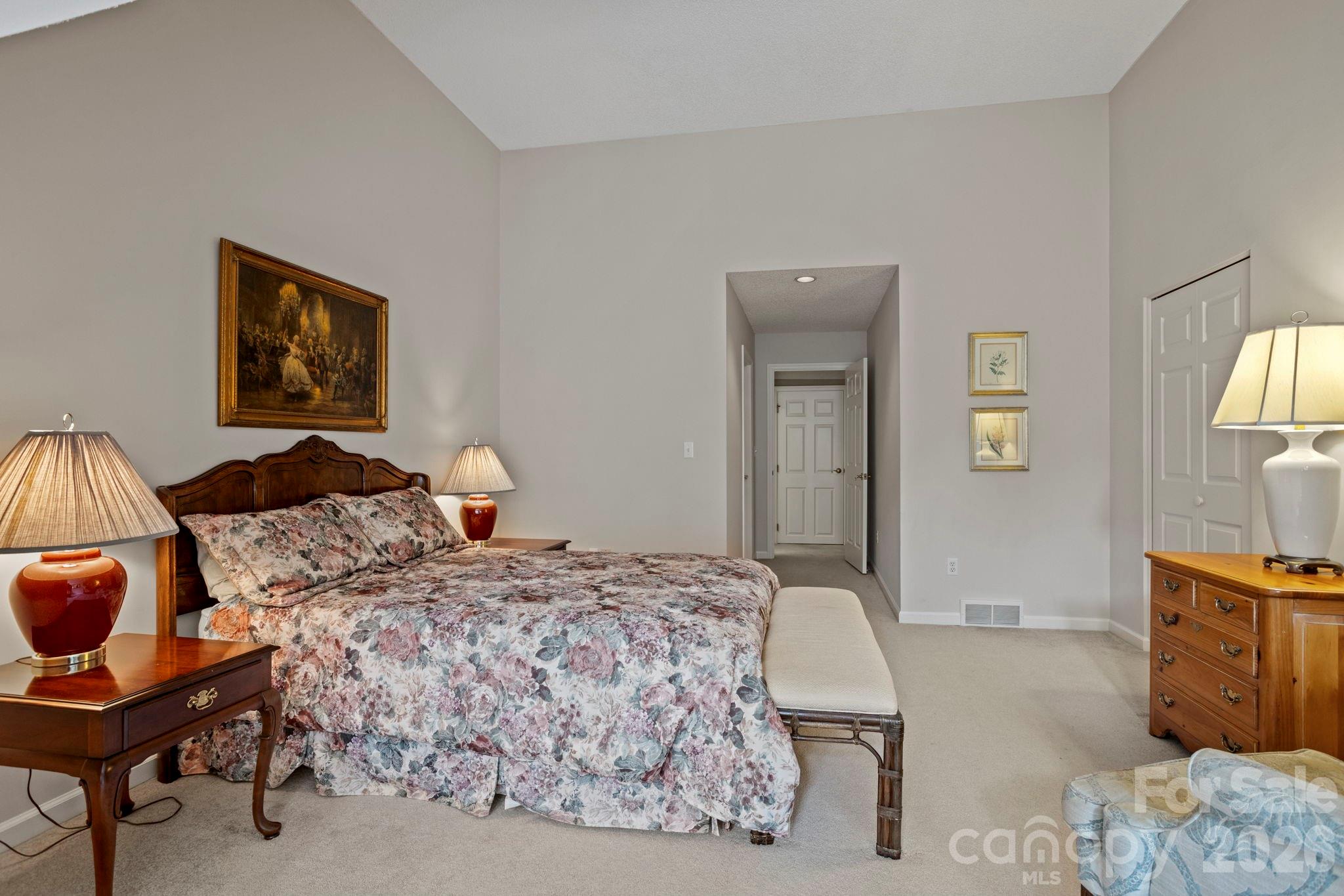 104 Overlook Drive — Flat Rock