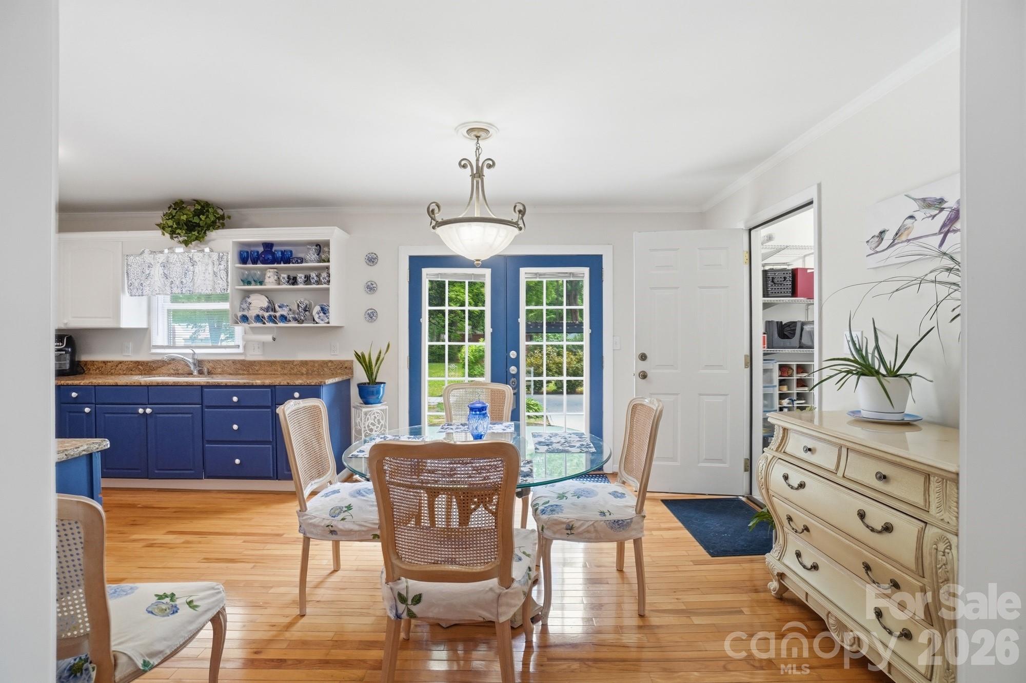 324 Autumn Drive — Harrisburg