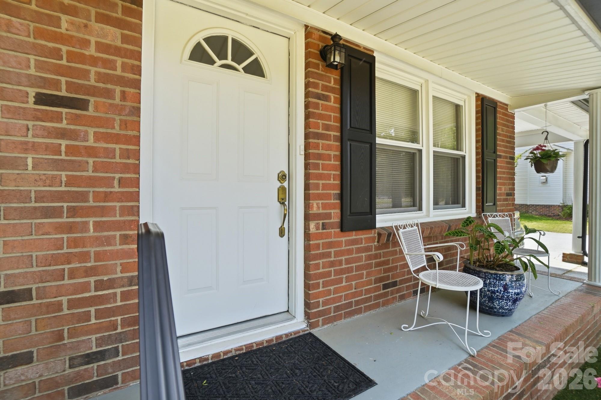 324 Autumn Drive — Harrisburg