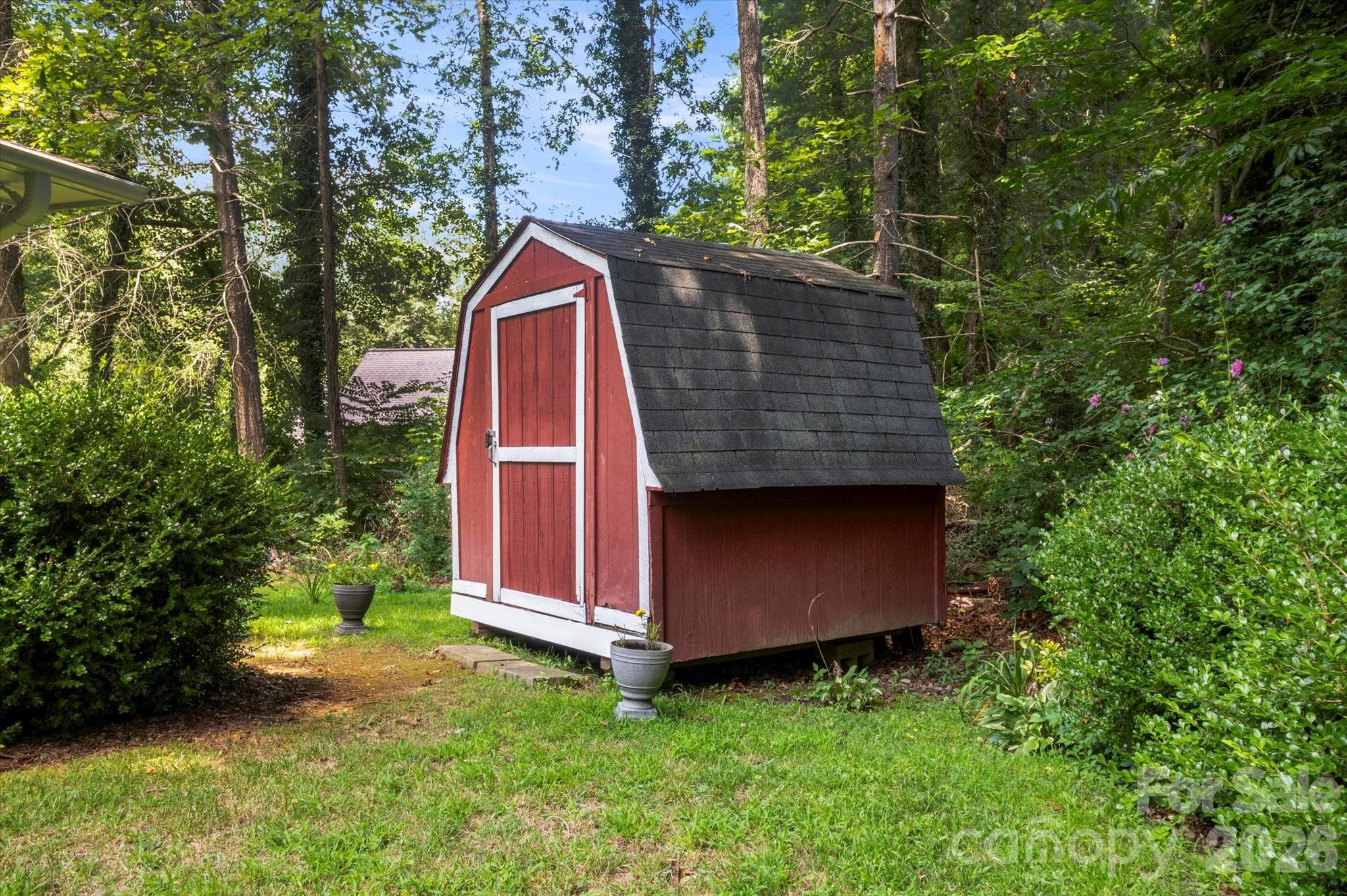 106 E Laurel Lane — Etowah