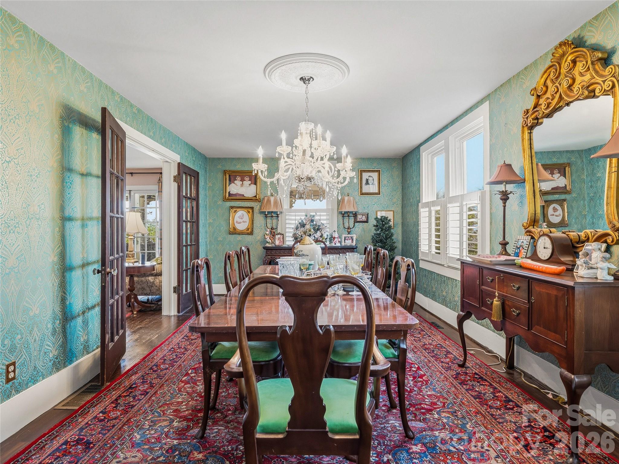 3 Perrion Avenue — Weaverville
