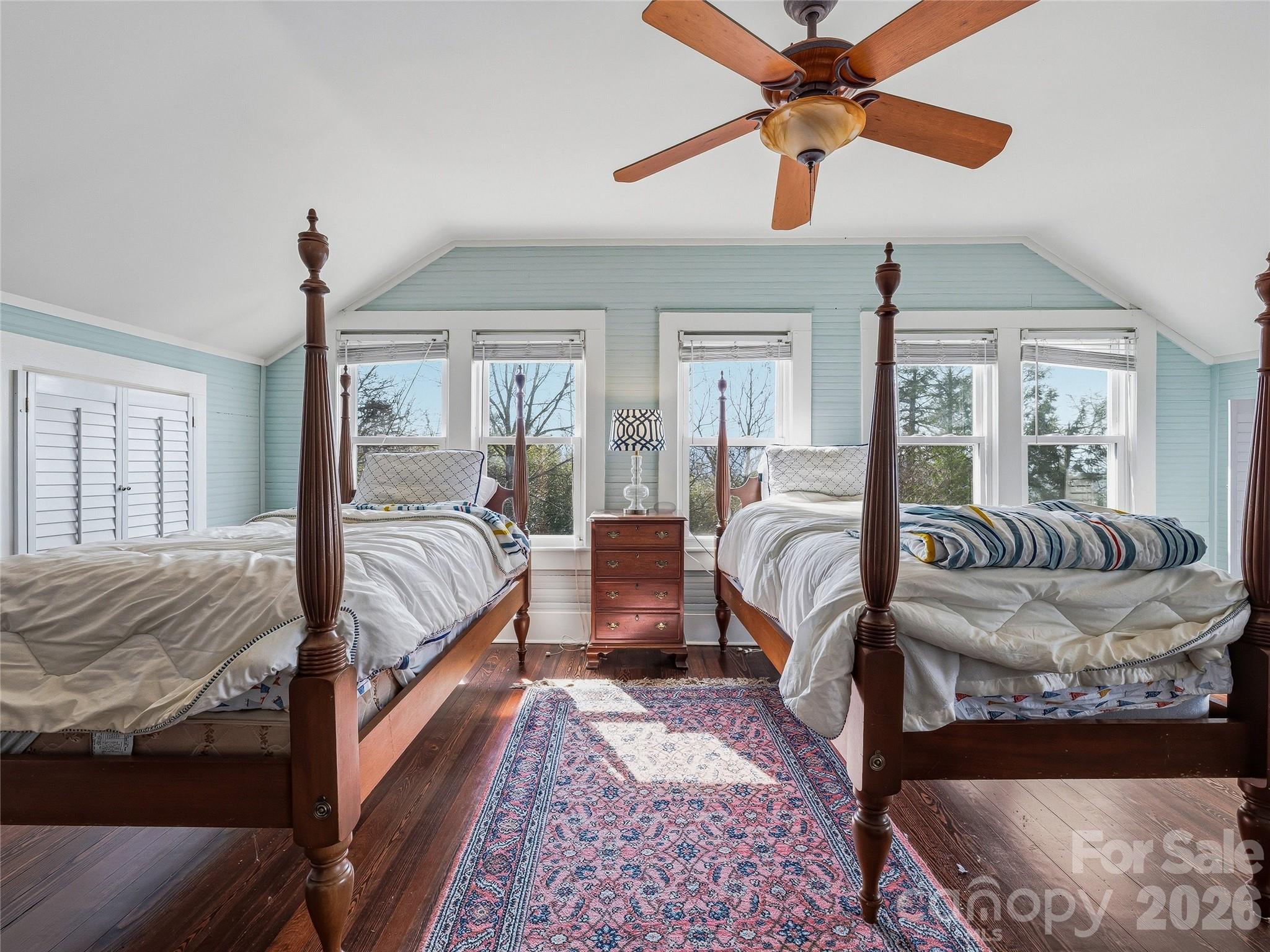3 Perrion Avenue — Weaverville