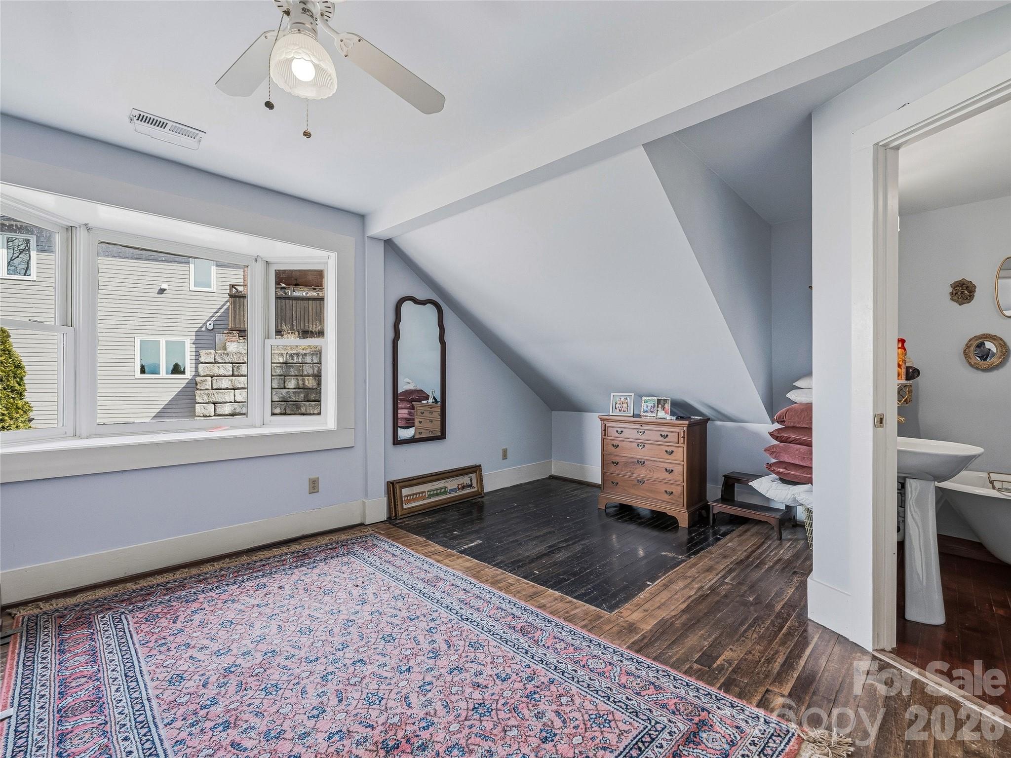 3 Perrion Avenue — Weaverville