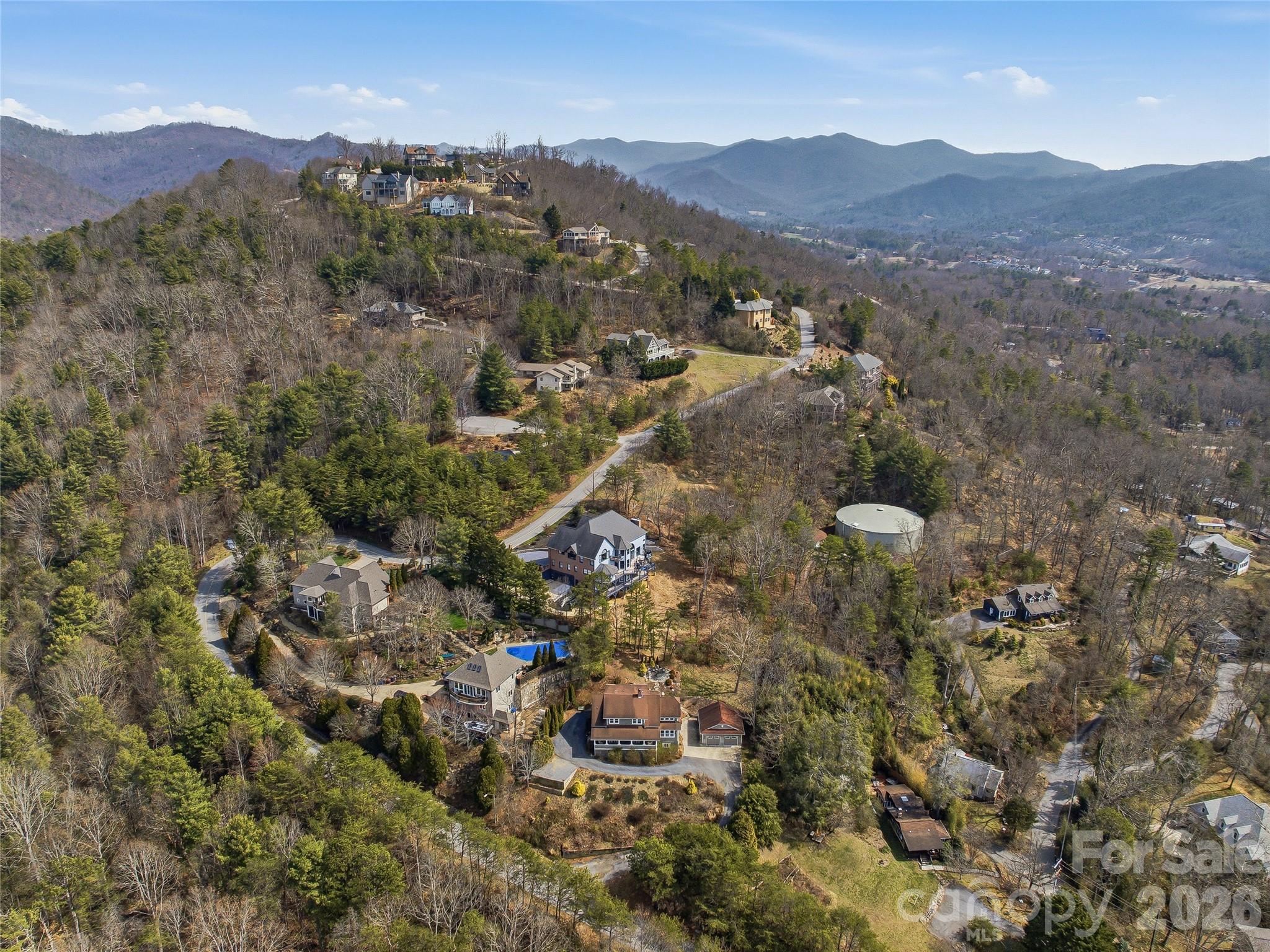 3 Perrion Avenue — Weaverville
