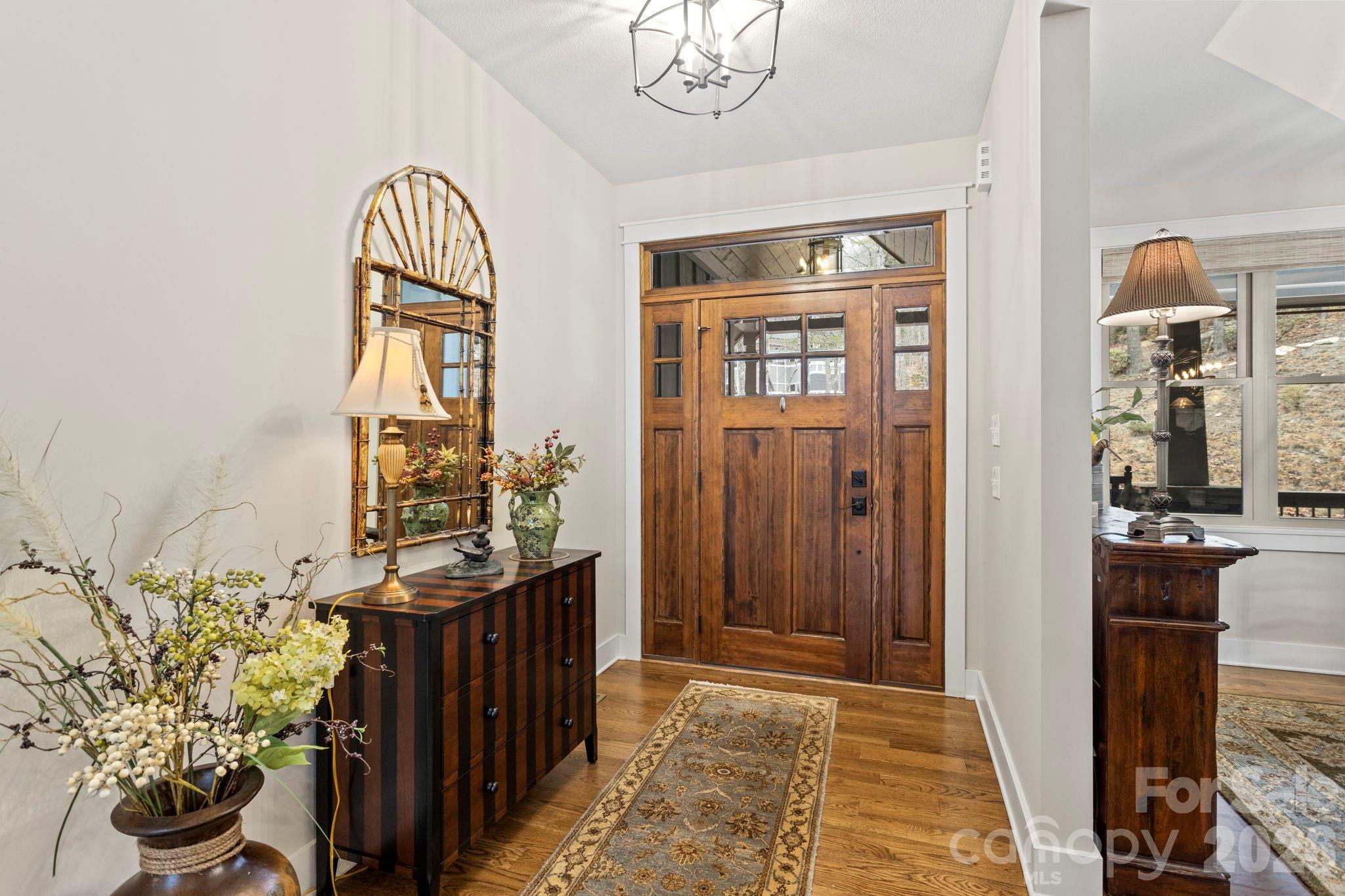 719 Overlook Drive — Flat Rock