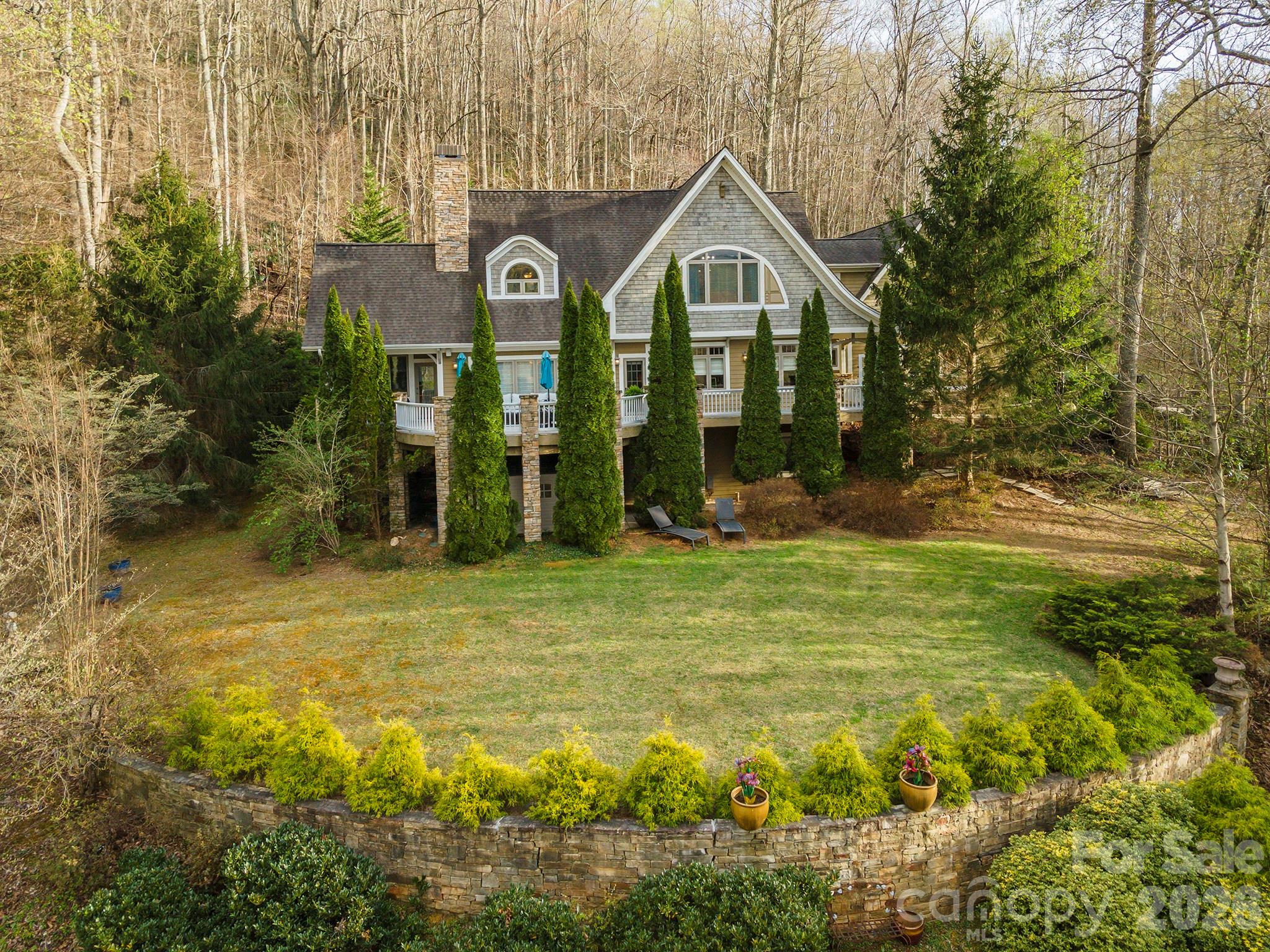 11 Hearthstone Drive — Asheville