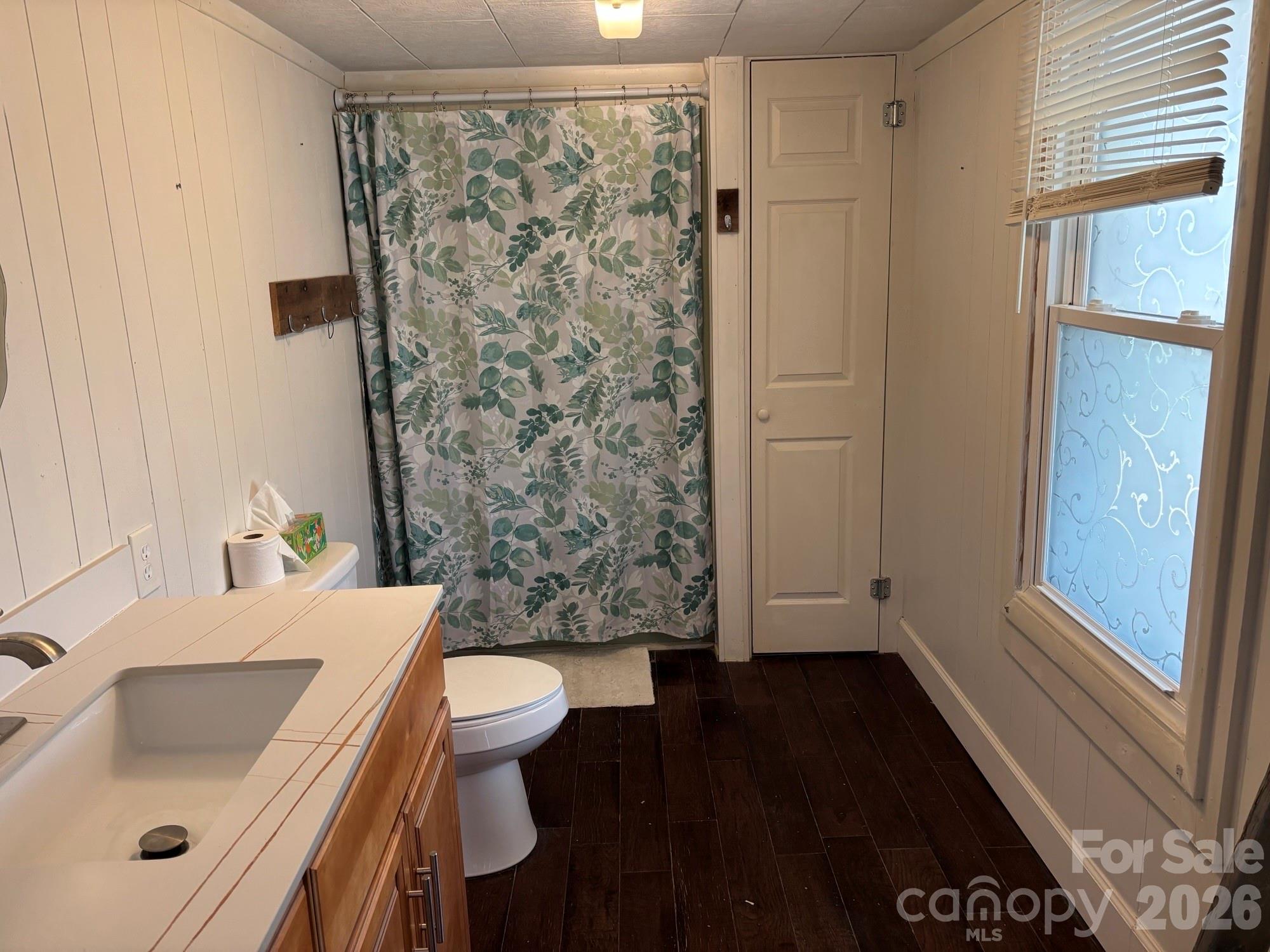 262 Blackberry Lane — Bakersville