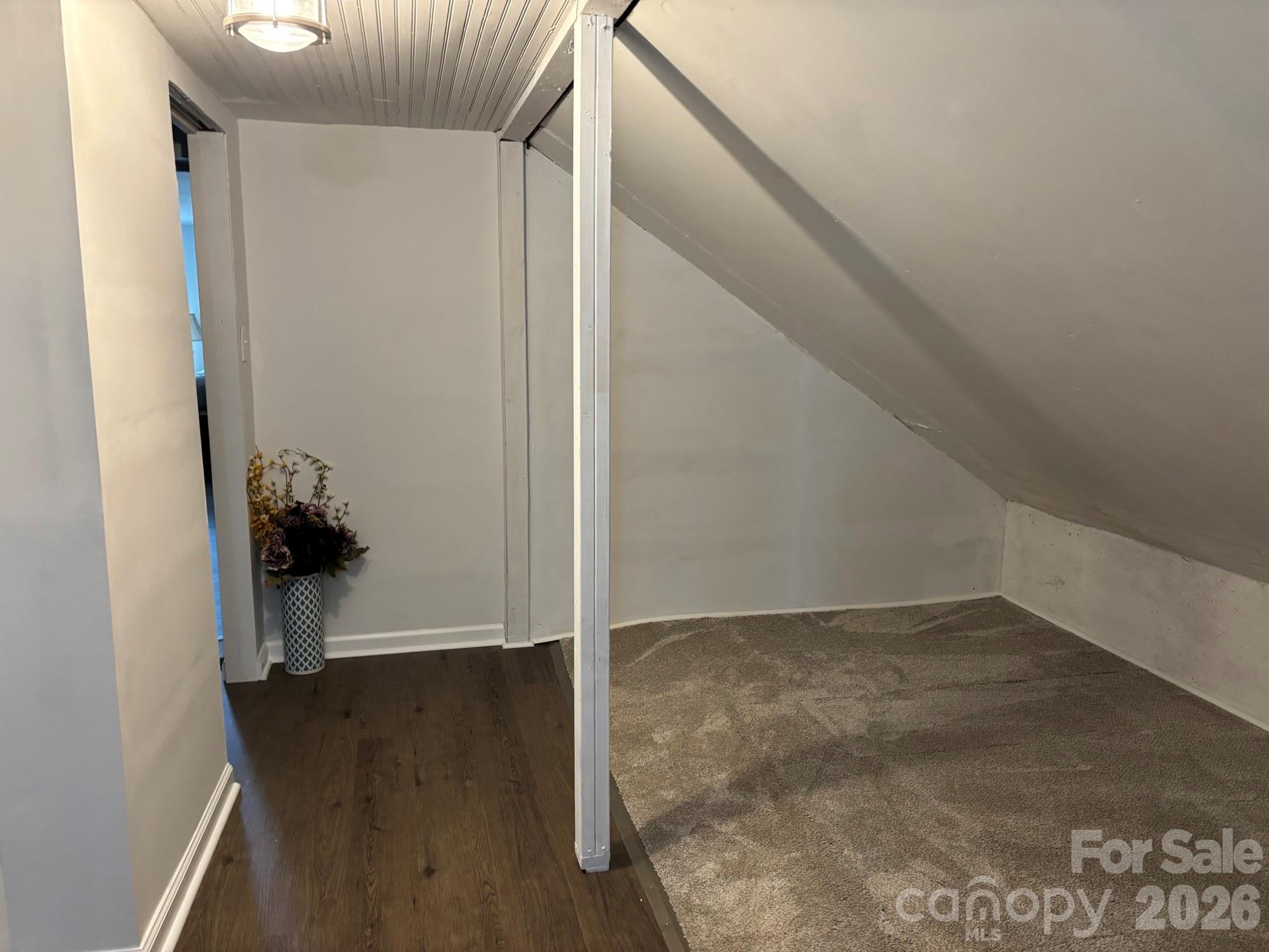 262 Blackberry Lane — Bakersville