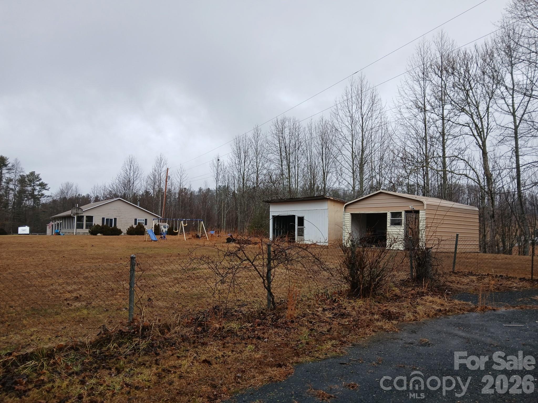 262 Blackberry Lane — Bakersville