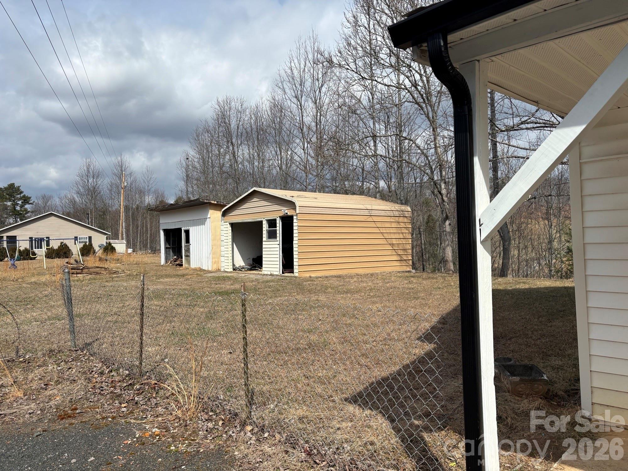 262 Blackberry Lane — Bakersville