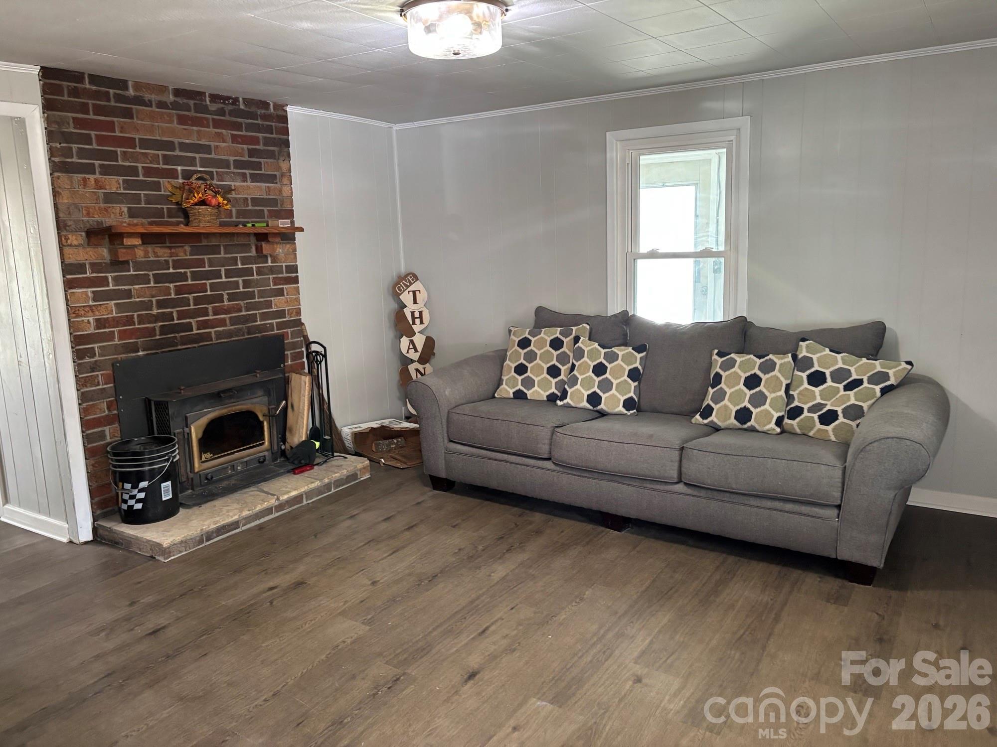 262 Blackberry Lane — Bakersville
