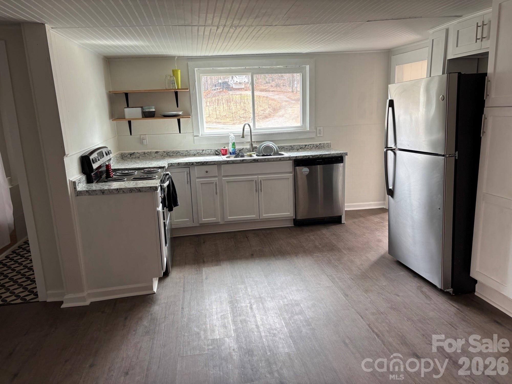 262 Blackberry Lane — Bakersville