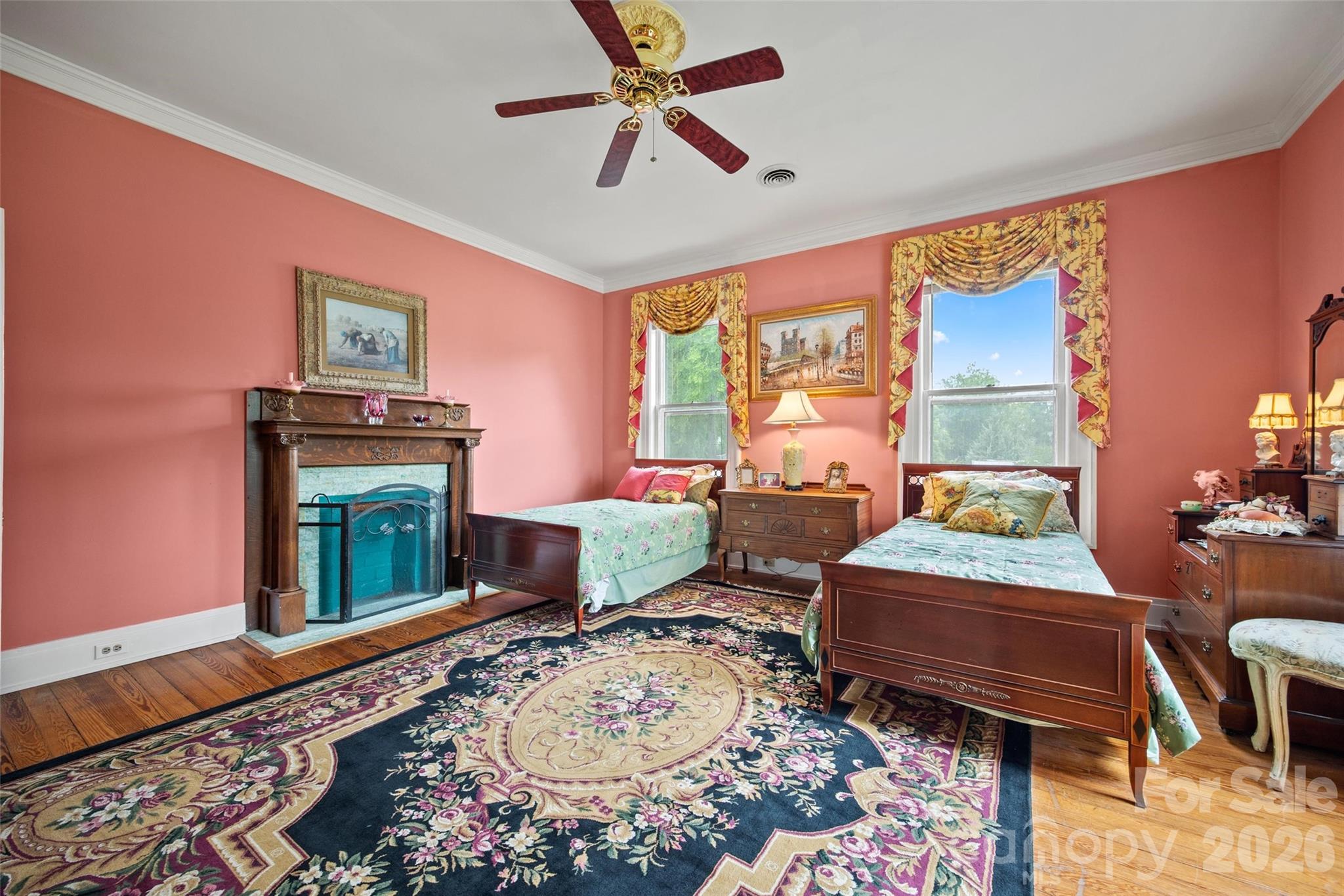 530 E Rutledge Avenue — Gaffney