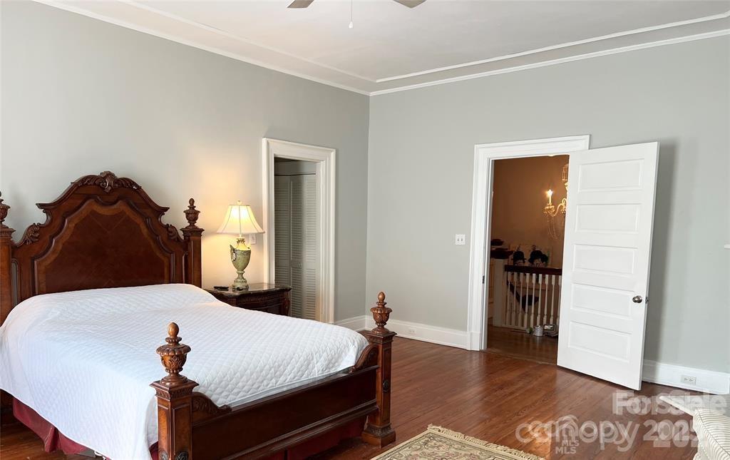 530 E Rutledge Avenue — Gaffney