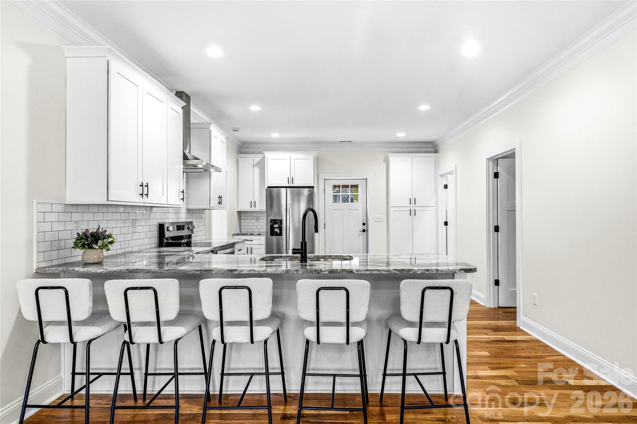 807 N Whitted Street — Hendersonville