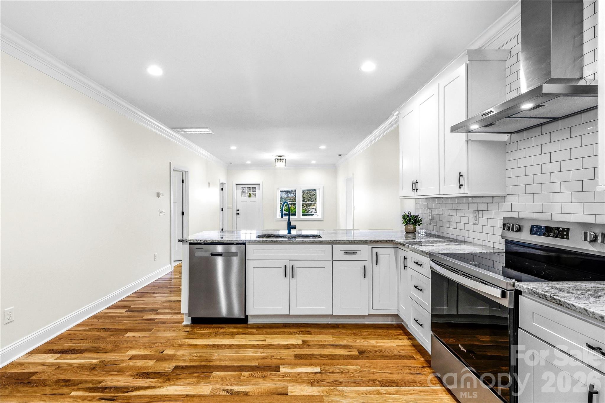 807 N Whitted Street — Hendersonville